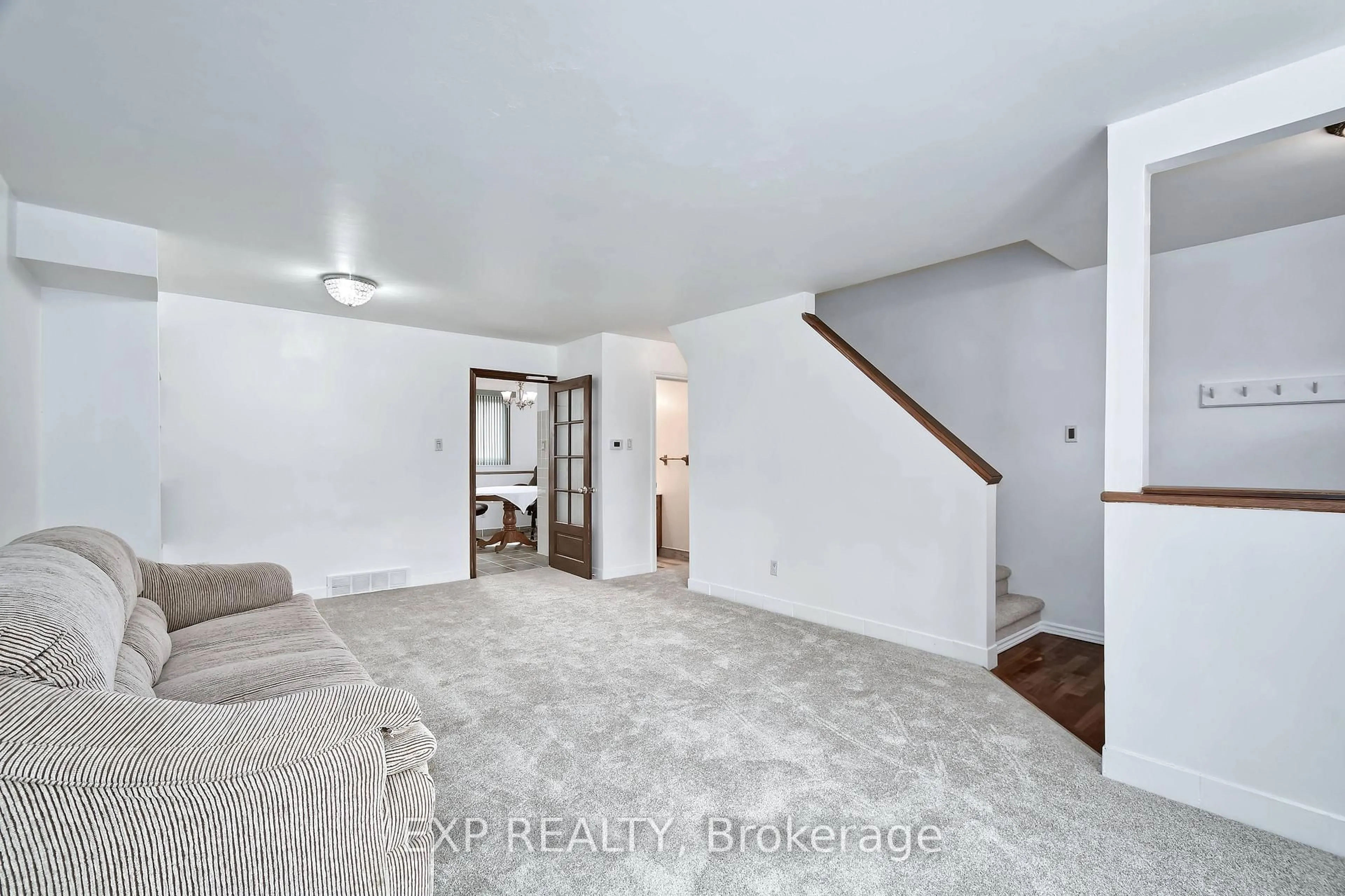 A pic of a room for 1430 Jalna Blvd #38, London South Ontario N6E 3C1