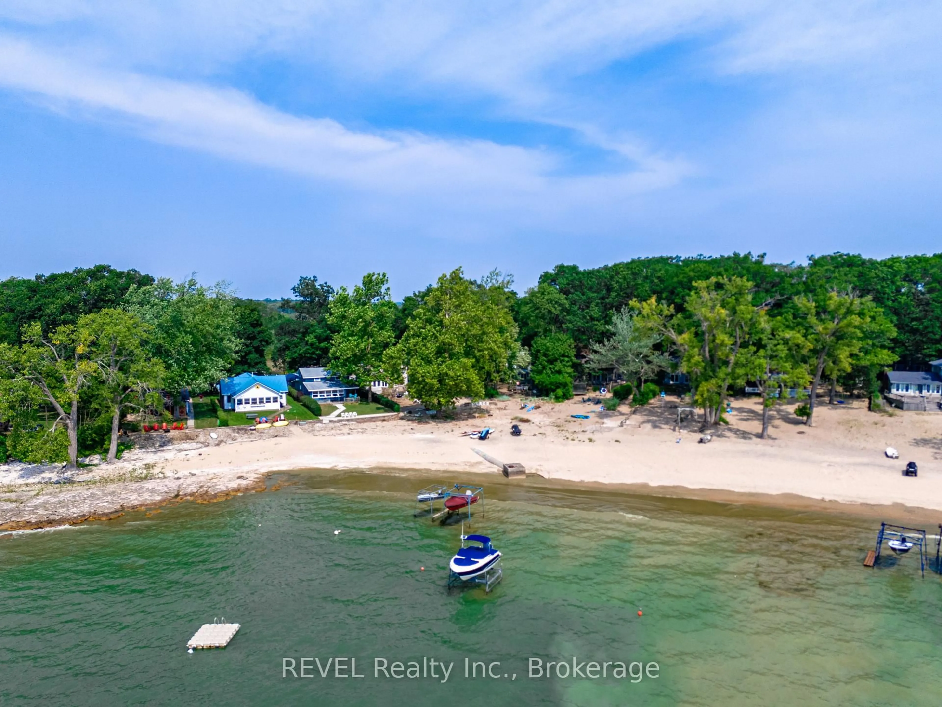 A pic from outside/outdoor area/front of a property/back of a property/a pic from drone, water/lake/river/ocean view for 3265 Firelane 10, Port Colborne Ontario L3K 5V3