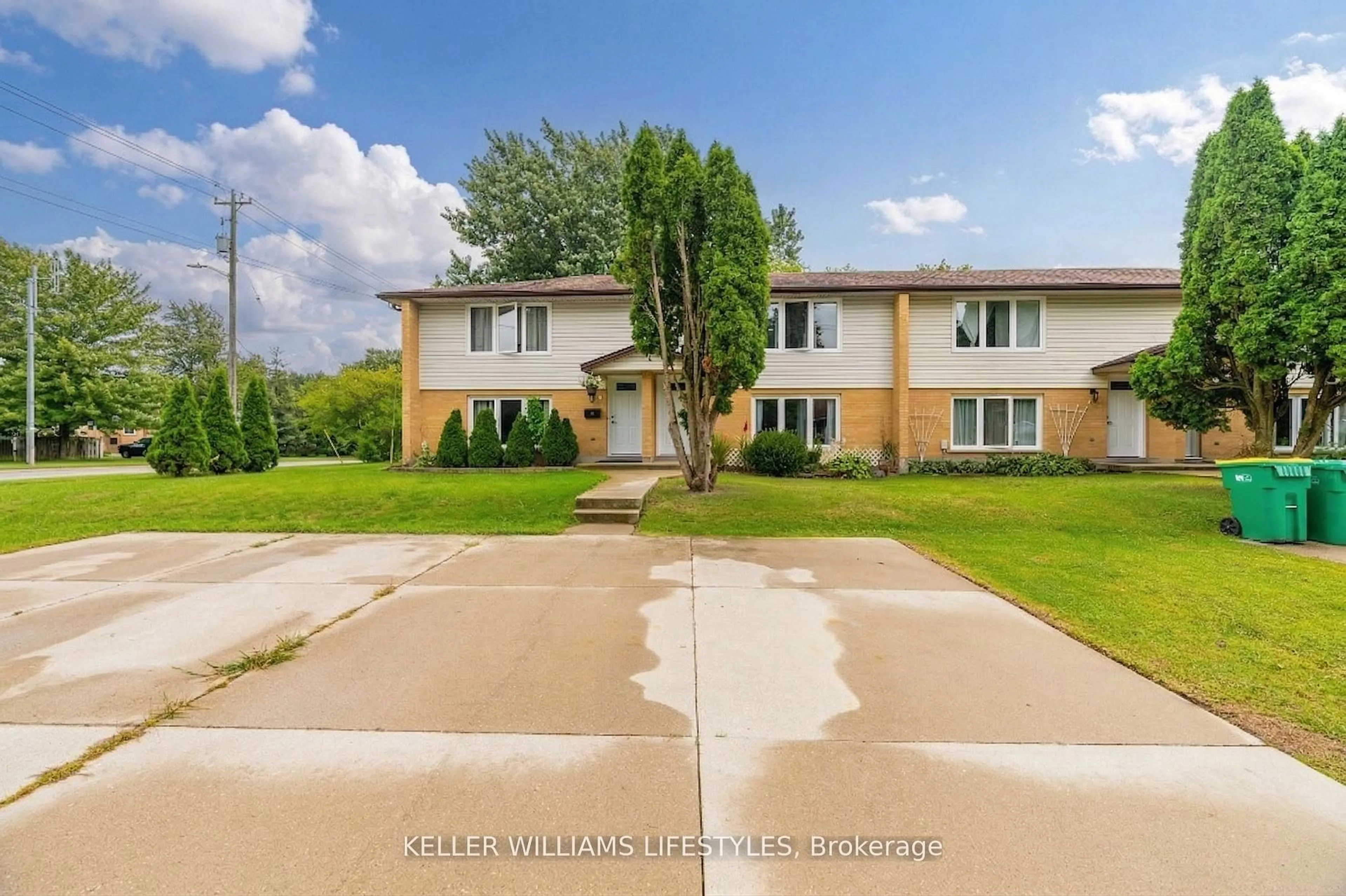 A pic from outside/outdoor area/front of a property/back of a property/a pic from drone, street for 155 Water St #2, Southwest Middlesex Ontario N0L 1M0
