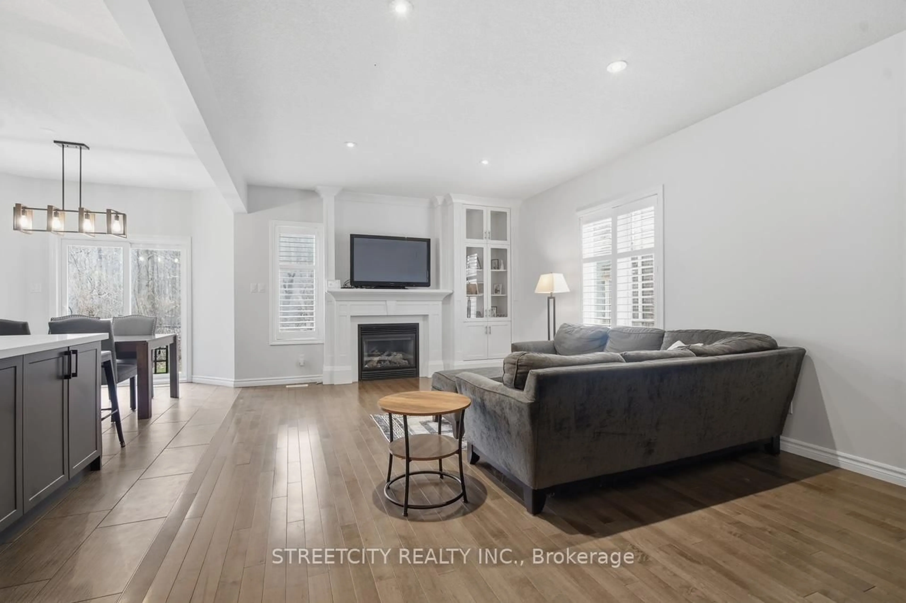 Living room with furniture, unknown for 2138 North Routledge Park, London North Ontario N6G 0A8