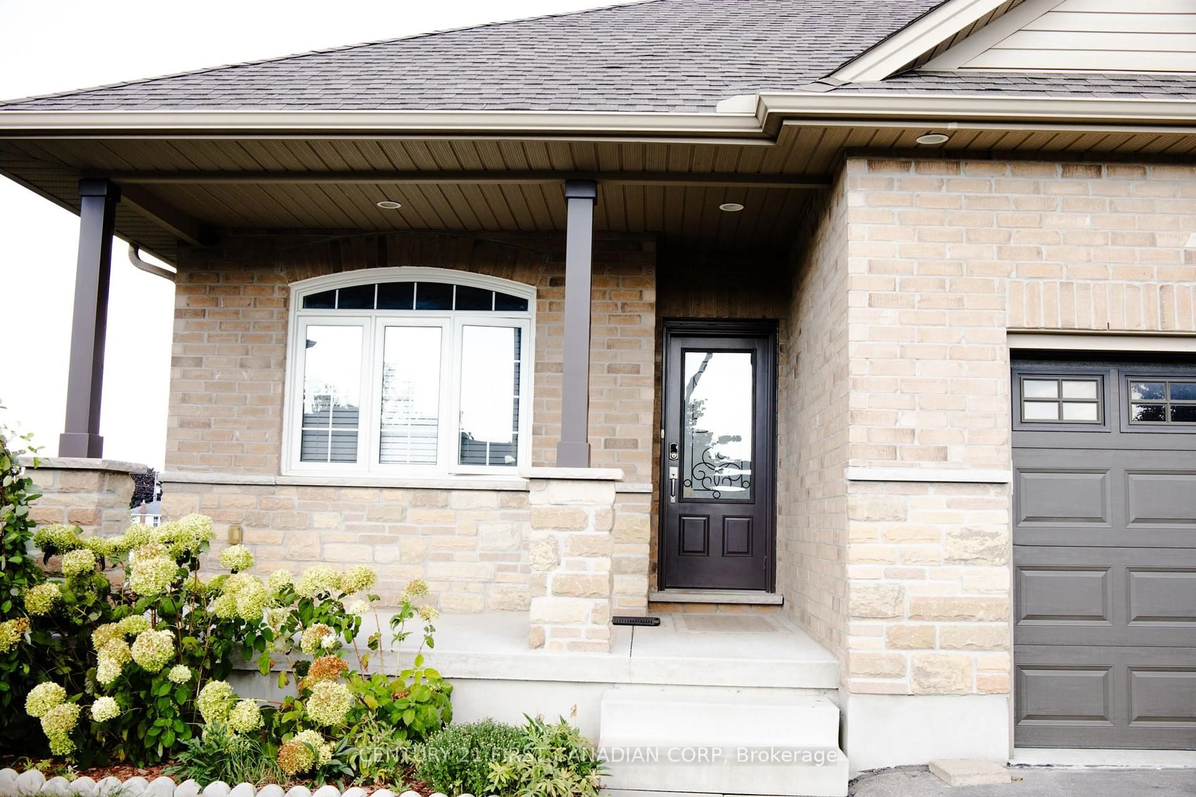 Home with brick exterior material, street for 29 Hedges Crt, St. Thomas Ontario N5R 6G4