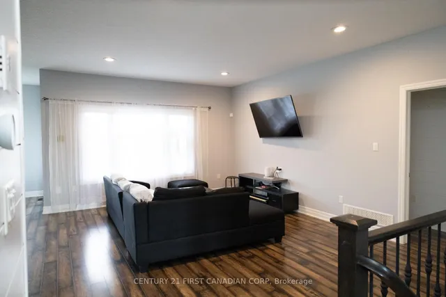 29 Hedges Crt, St. Thomas 3