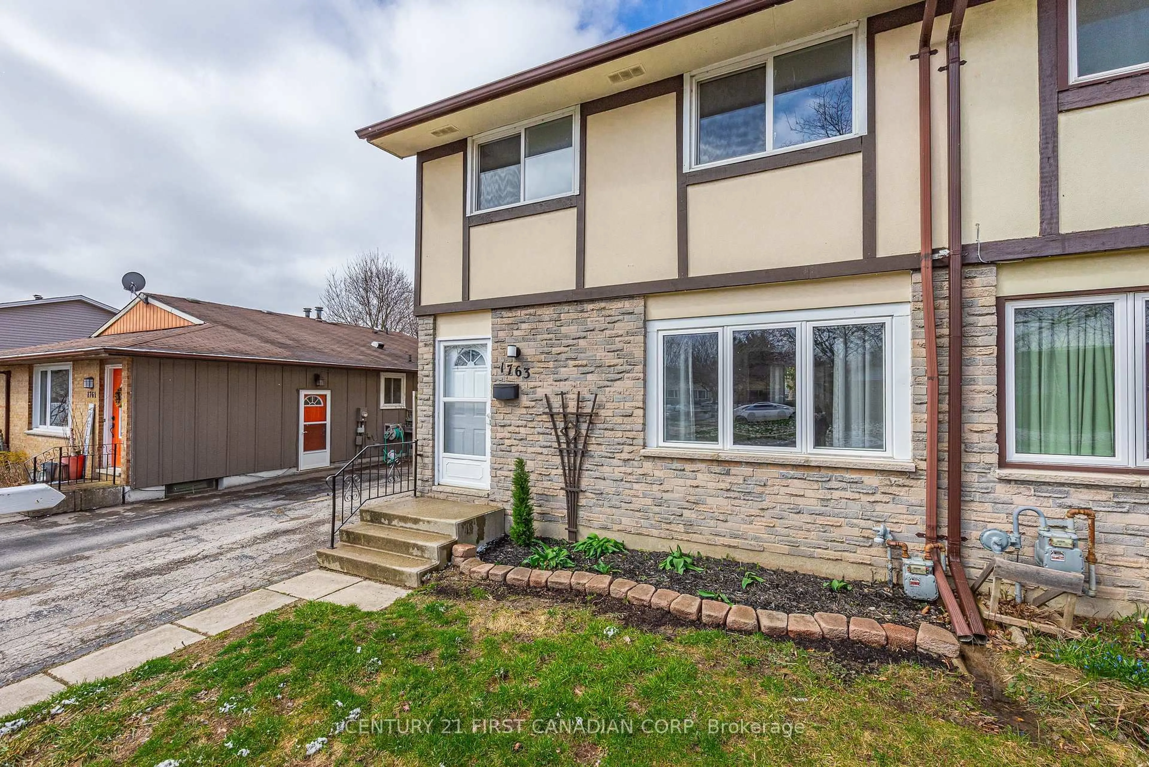 Home with brick exterior material, street for 1763 Aldersbrook Rd, London North Ontario N6G 3E2