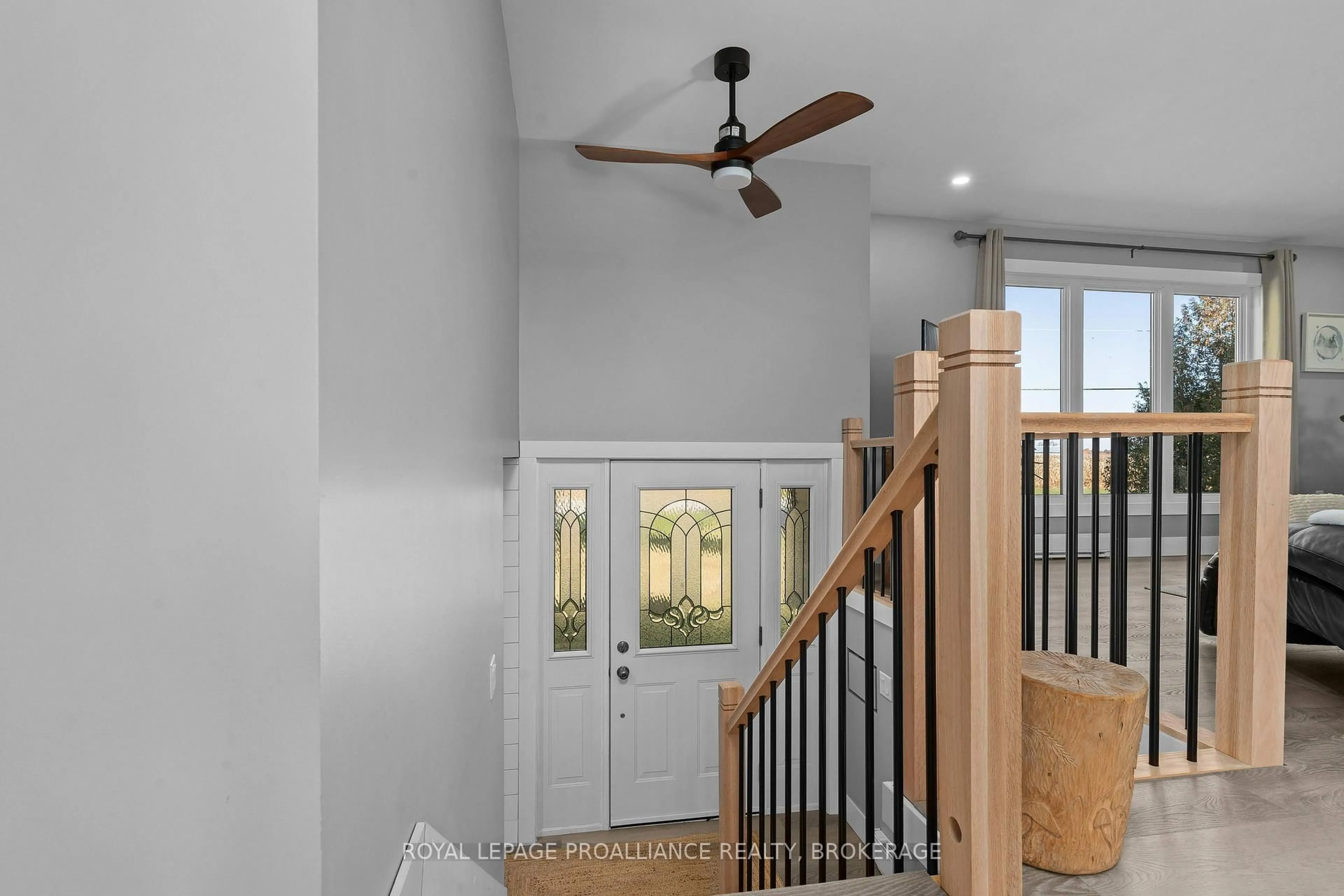 Indoor entryway for 1376 Eden Grove Rd, Leeds and the Thousand Islands Ontario K0E 1L0