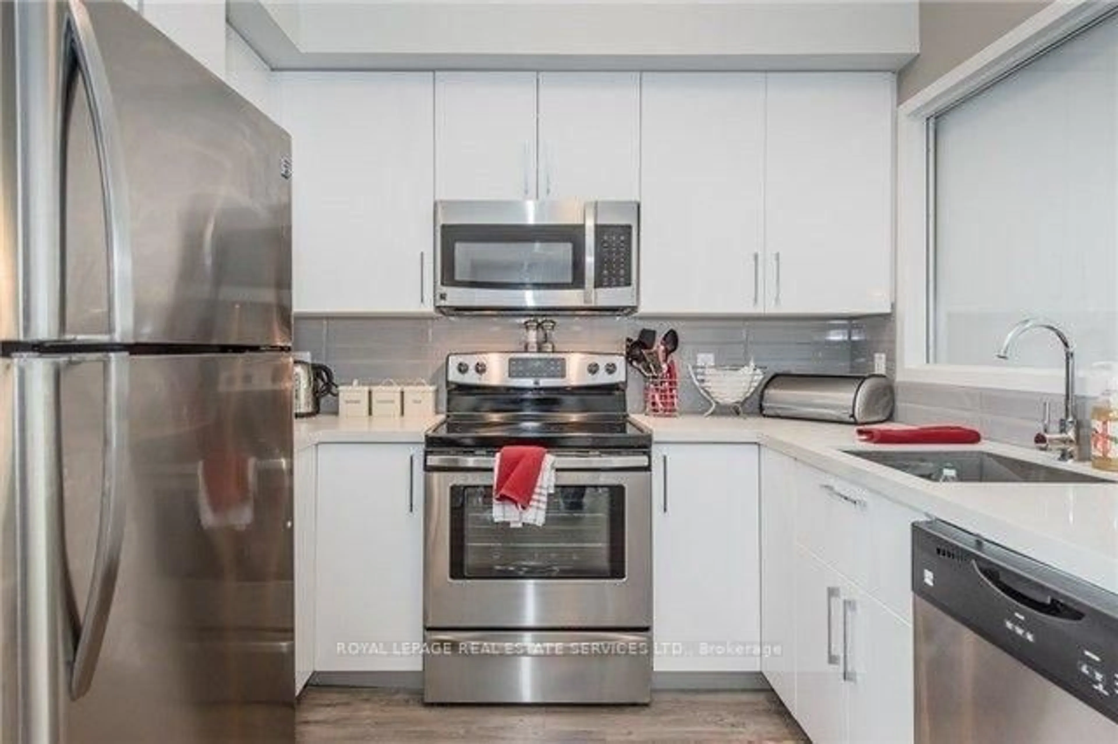 Standard kitchen, unknown for 1219 Gordon St #502, Guelph Ontario N1L 0M9