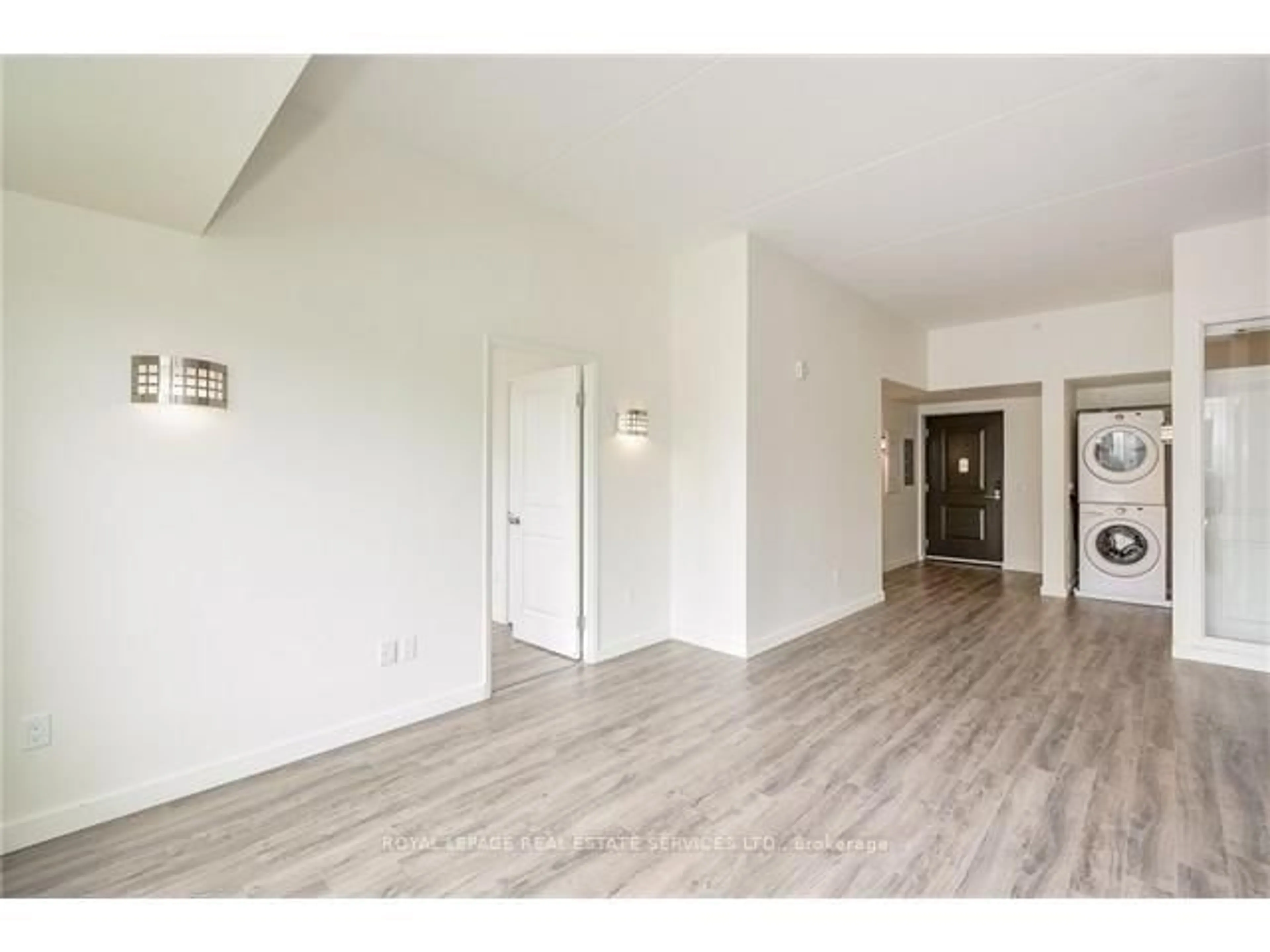 A pic of a room for 1219 Gordon St #502, Guelph Ontario N1L 0M9