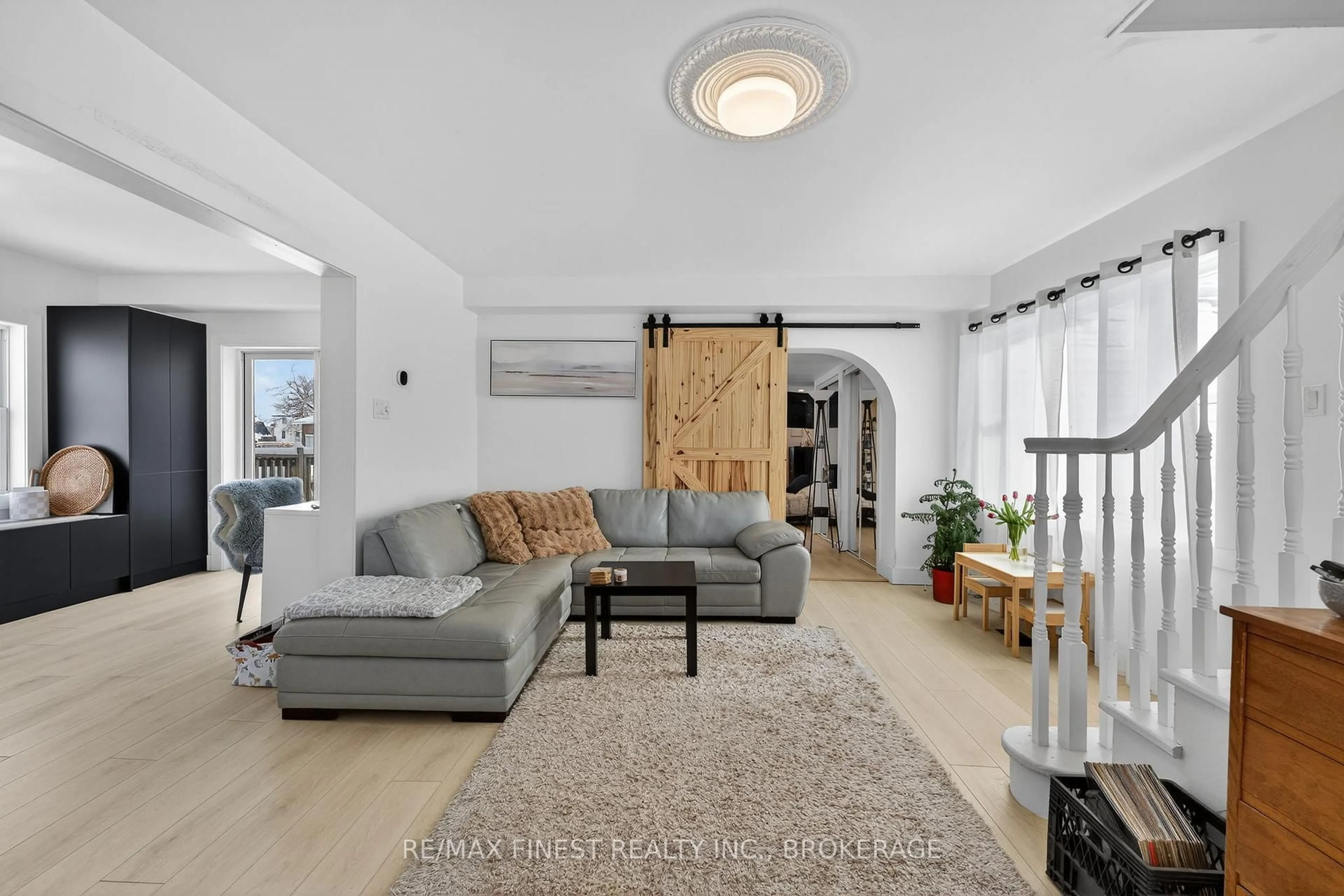 Living room with furniture, unknown for 2706 Highway 38, Mcdonalds Corners Ontario K0H 1M0