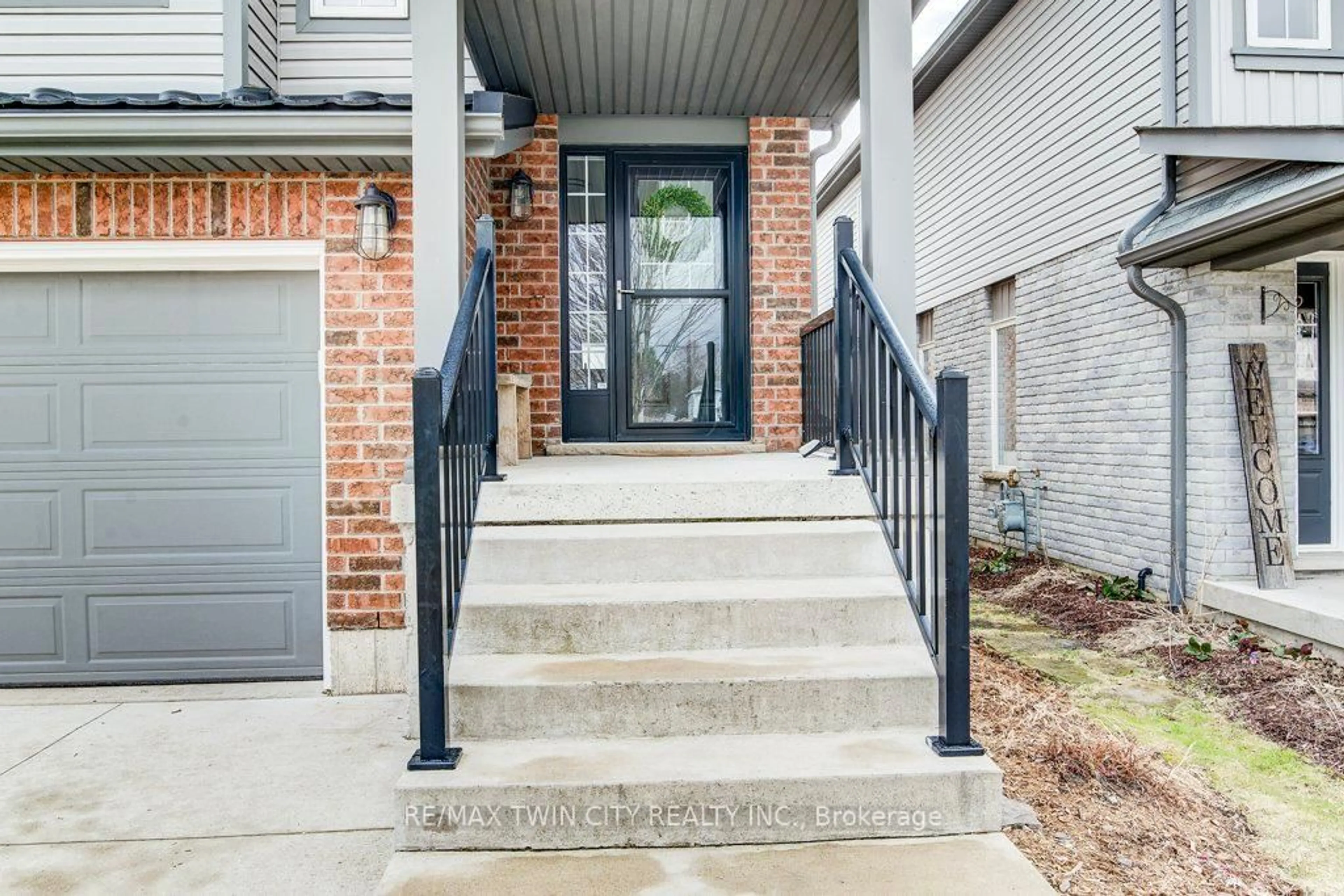 Unknown for 64 Smith's Creek Dr, Wilmot Ontario N3A 0B3