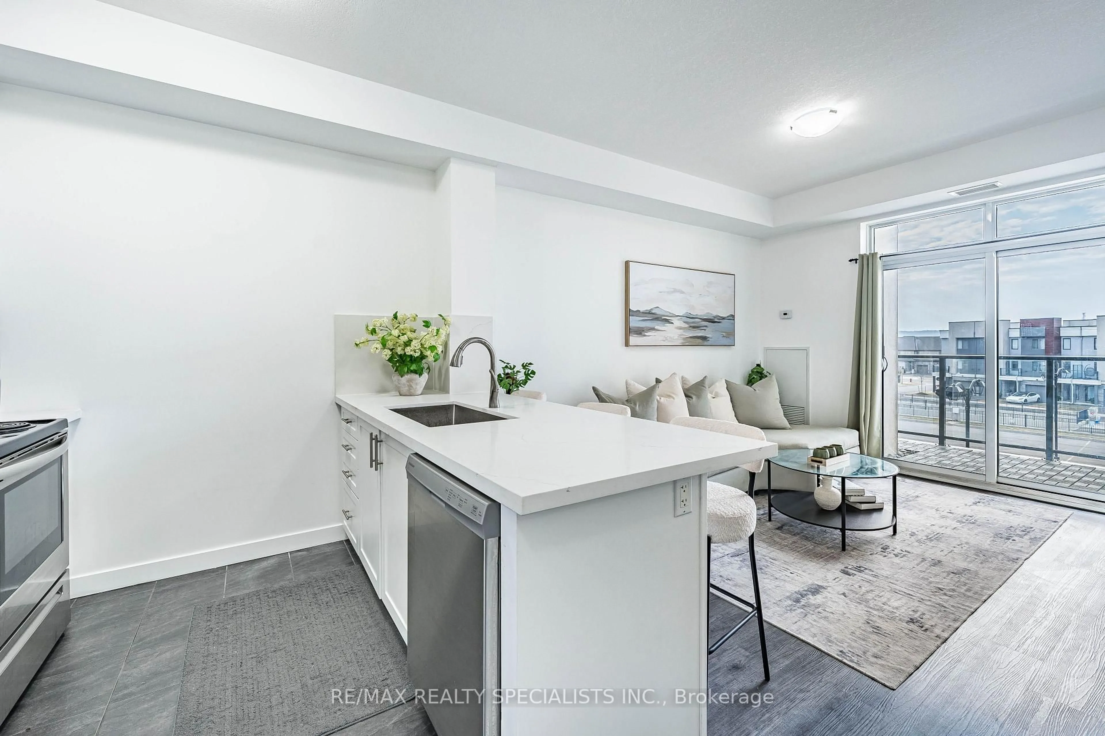 Open concept kitchen, unknown for 125 Shoreview Pl #337, Hamilton Ontario L8E 0K3