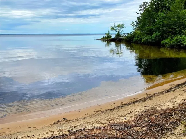 LT25 SANDY ISLAND, West Nipissing 2