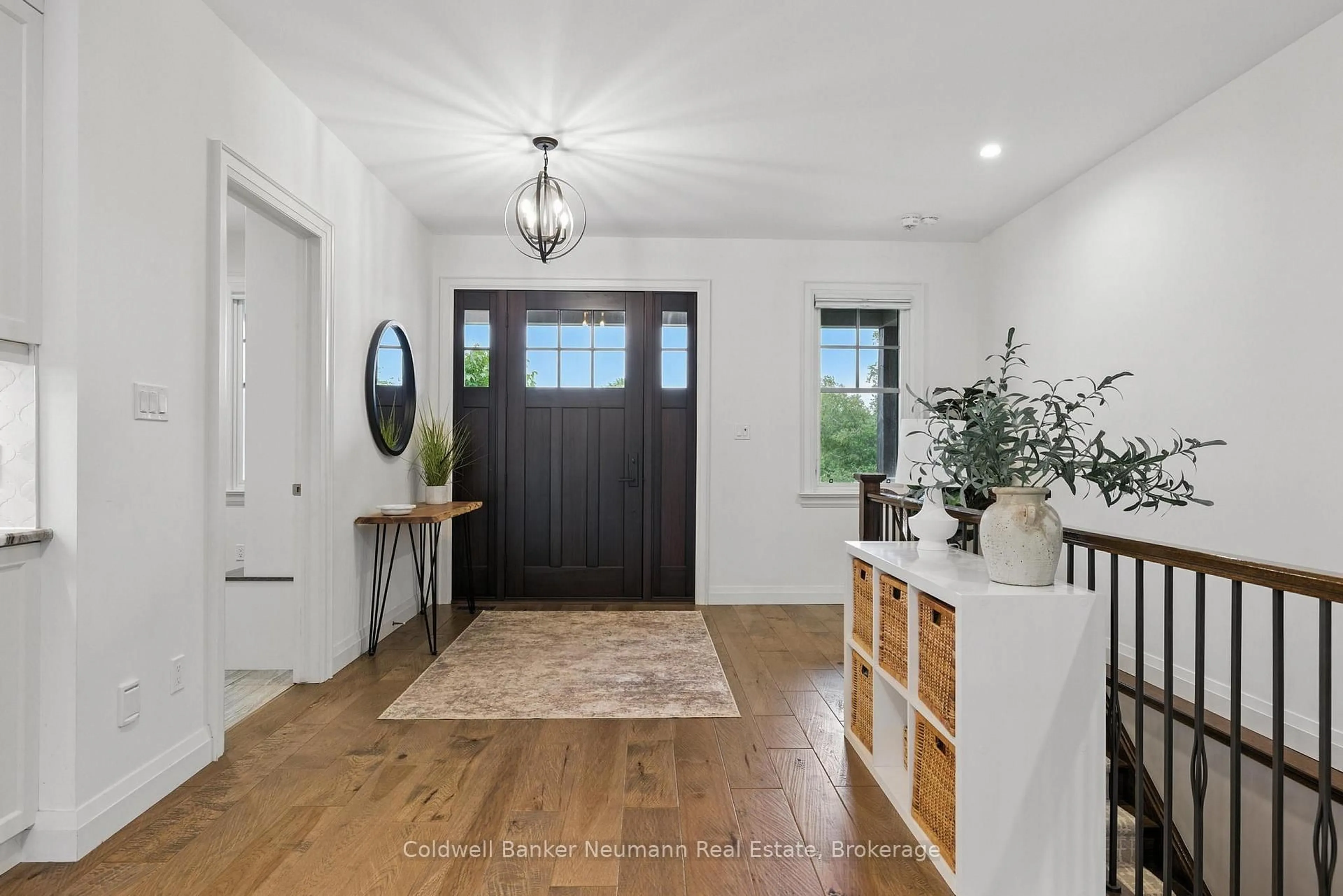 Indoor entryway for 45 Amalia Cres, Centre Wellington Ontario N0B 1J0