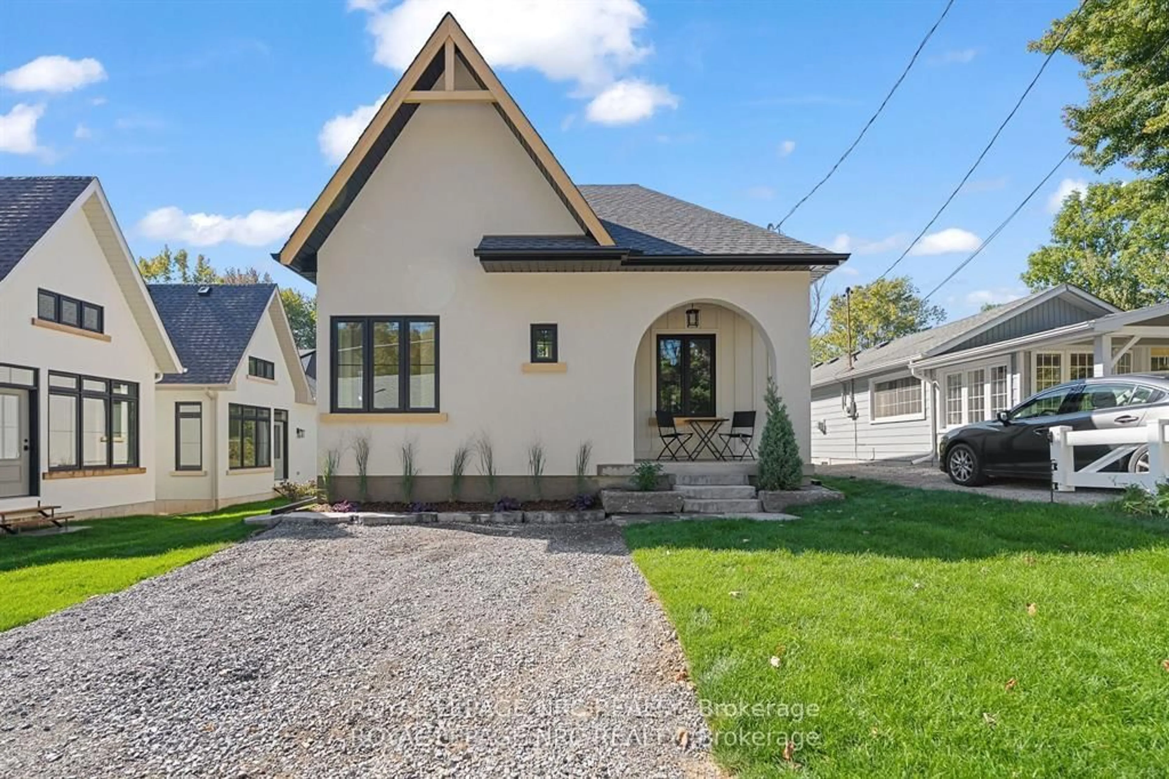 Home with brick exterior material, street for 281 ELMWOOD Ave, Fort Erie Ontario L0S 1B0