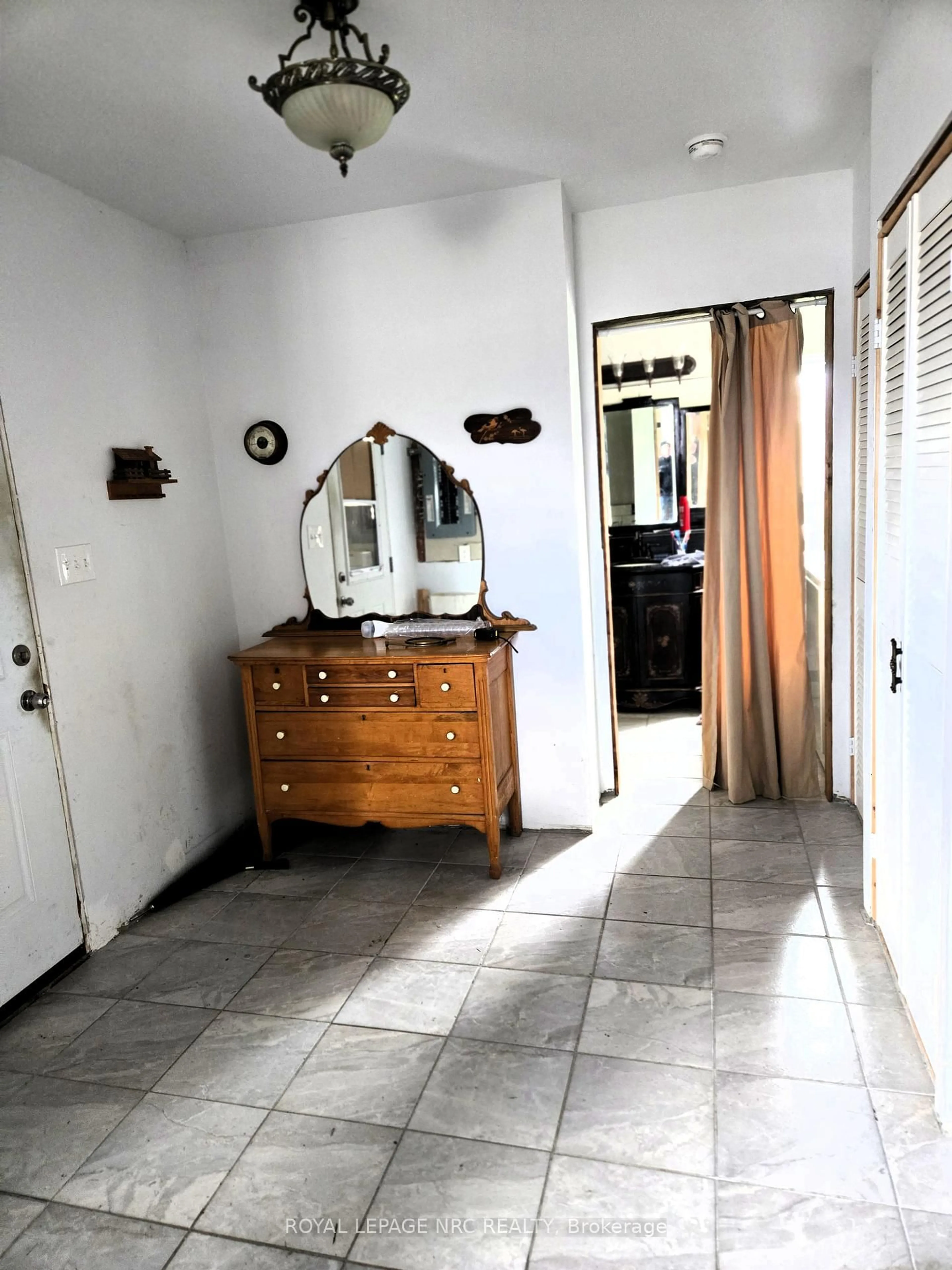 Unknown for 751 Bowen Rd, Fort Erie Ontario L2A 5M4