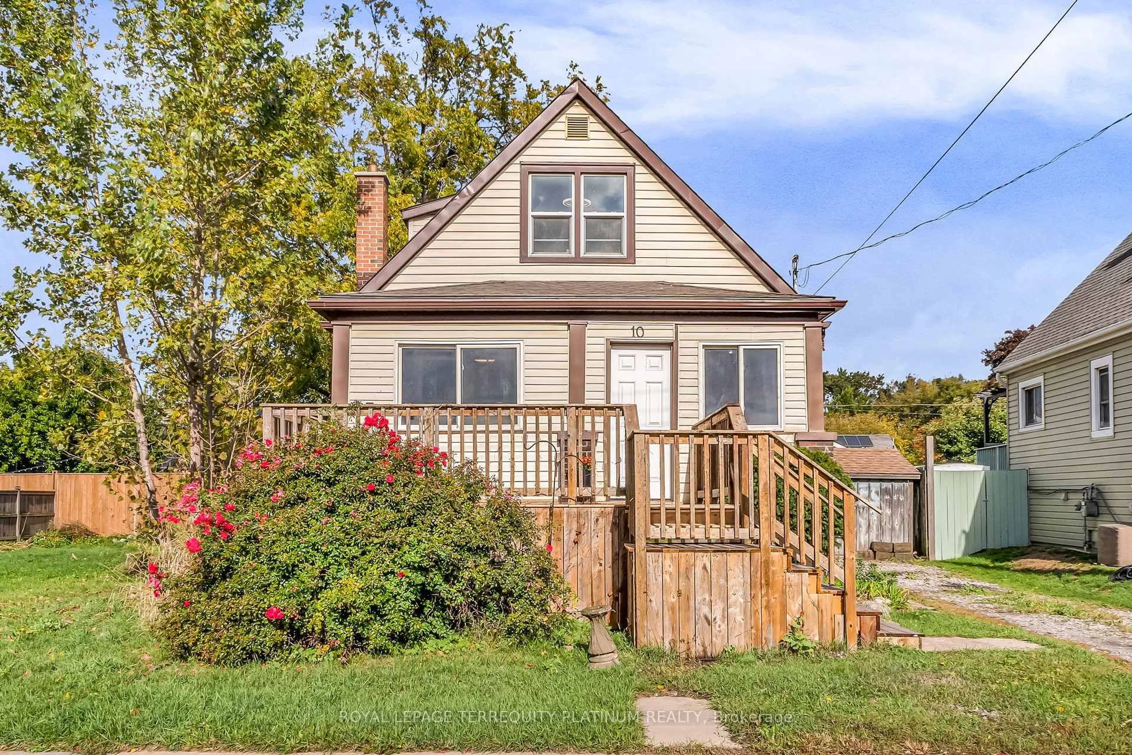 Unknown for 10 Locarno Ave, Hamilton Ontario L8H 7H3