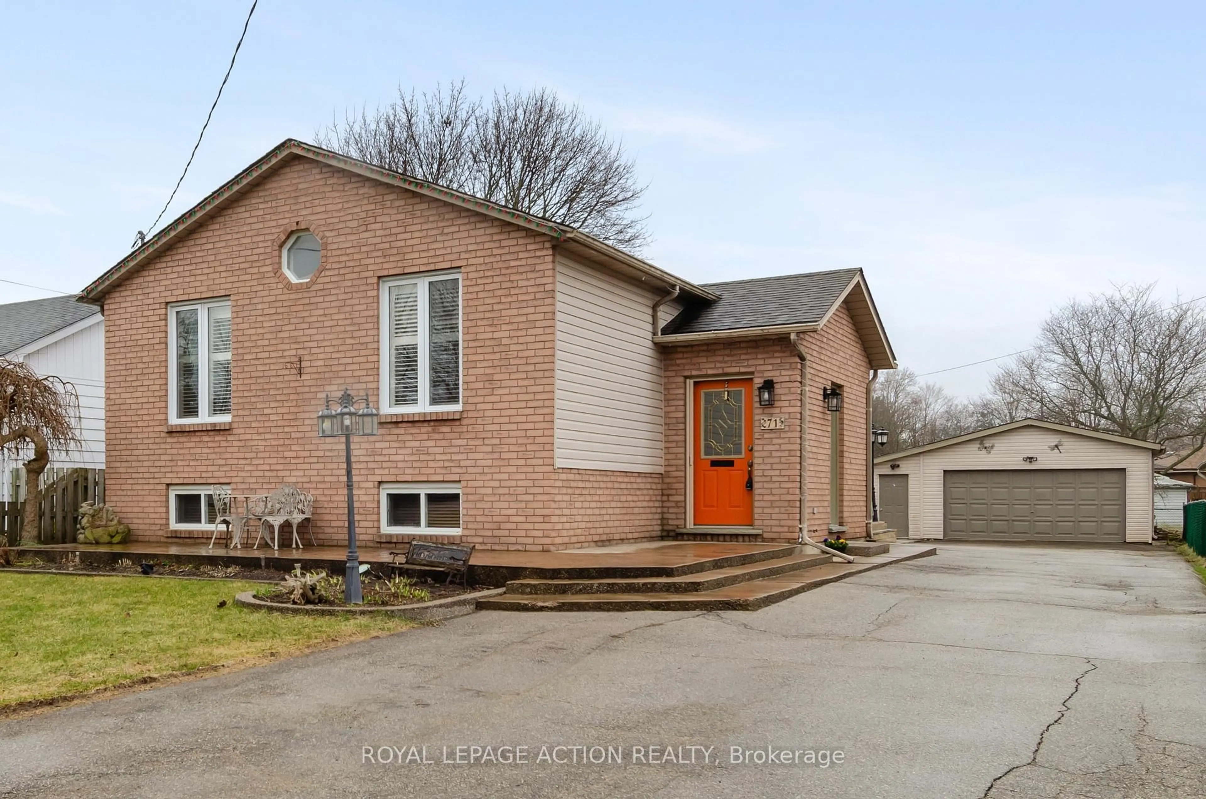 Home with brick exterior material, street for 71 Barnes Ave, Brantford Ontario N3R 4Y9