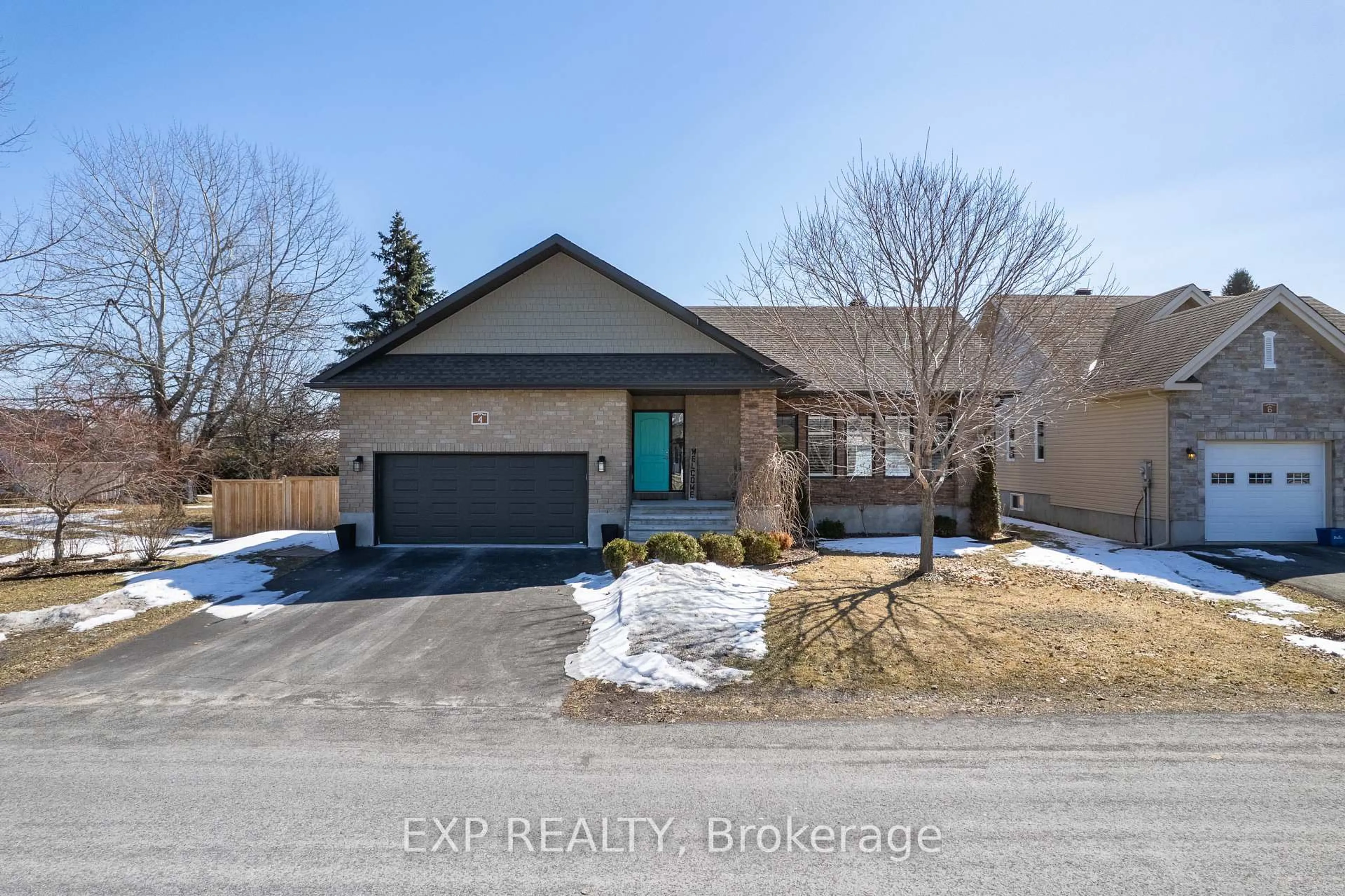 A pic from outside/outdoor area/front of a property/back of a property/a pic from drone, street for 4 Provost St, North Stormont Ontario K0A 1R0