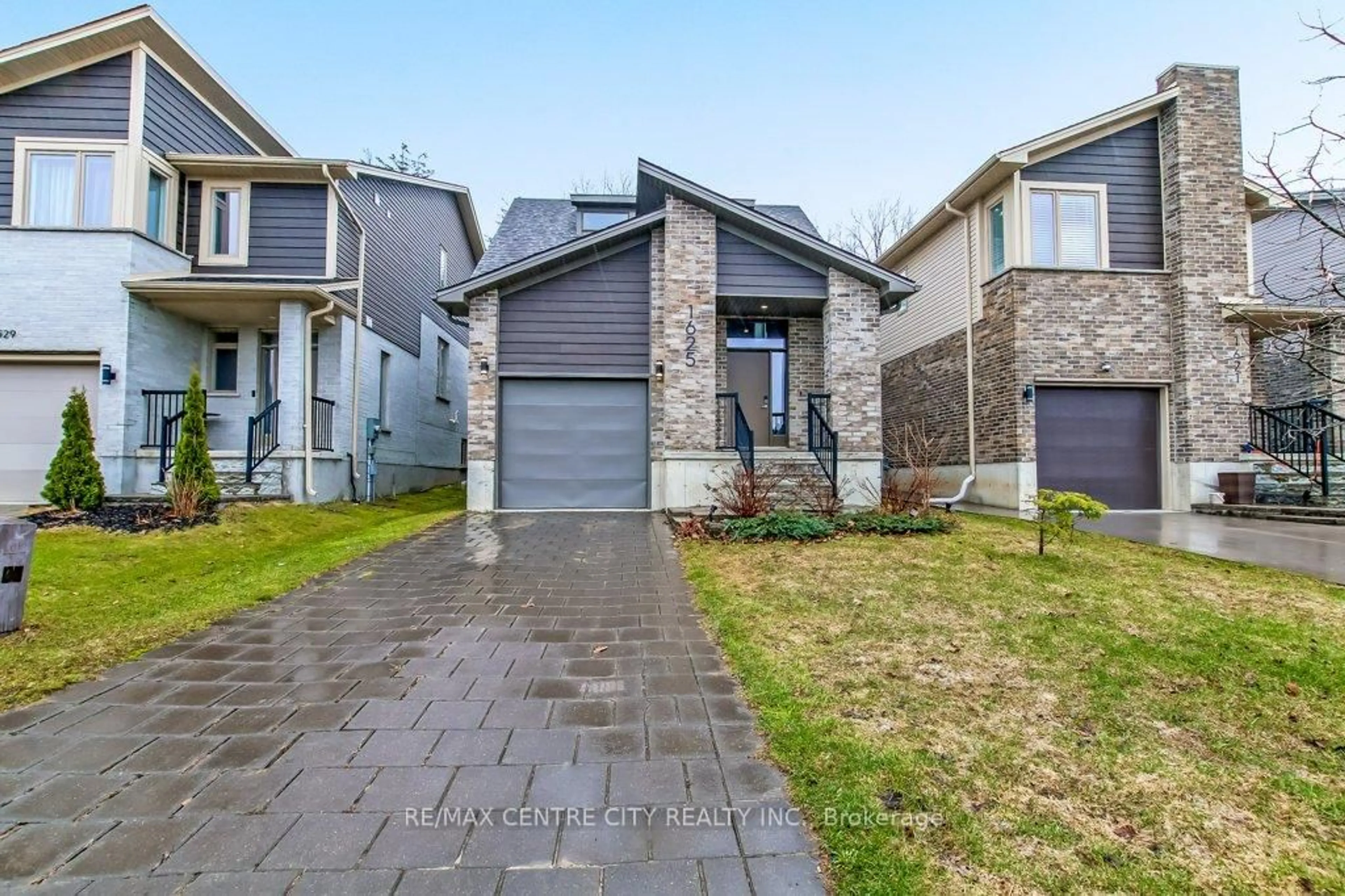 Unknown for 1625 Valhalla St, London North Ontario N6G 0V2