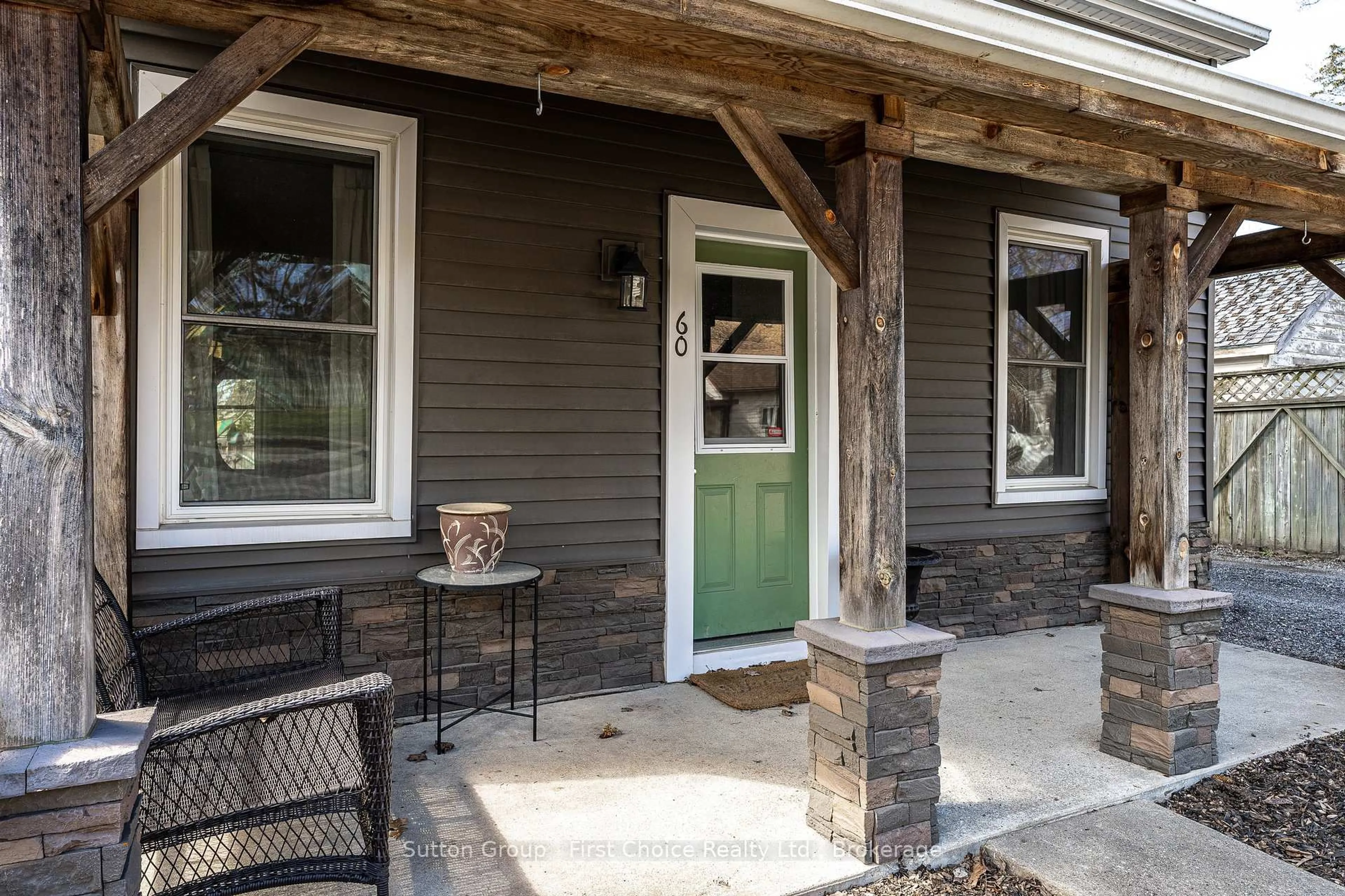 Unknown for 60 Jones St, Stratford Ontario N5A 6G7