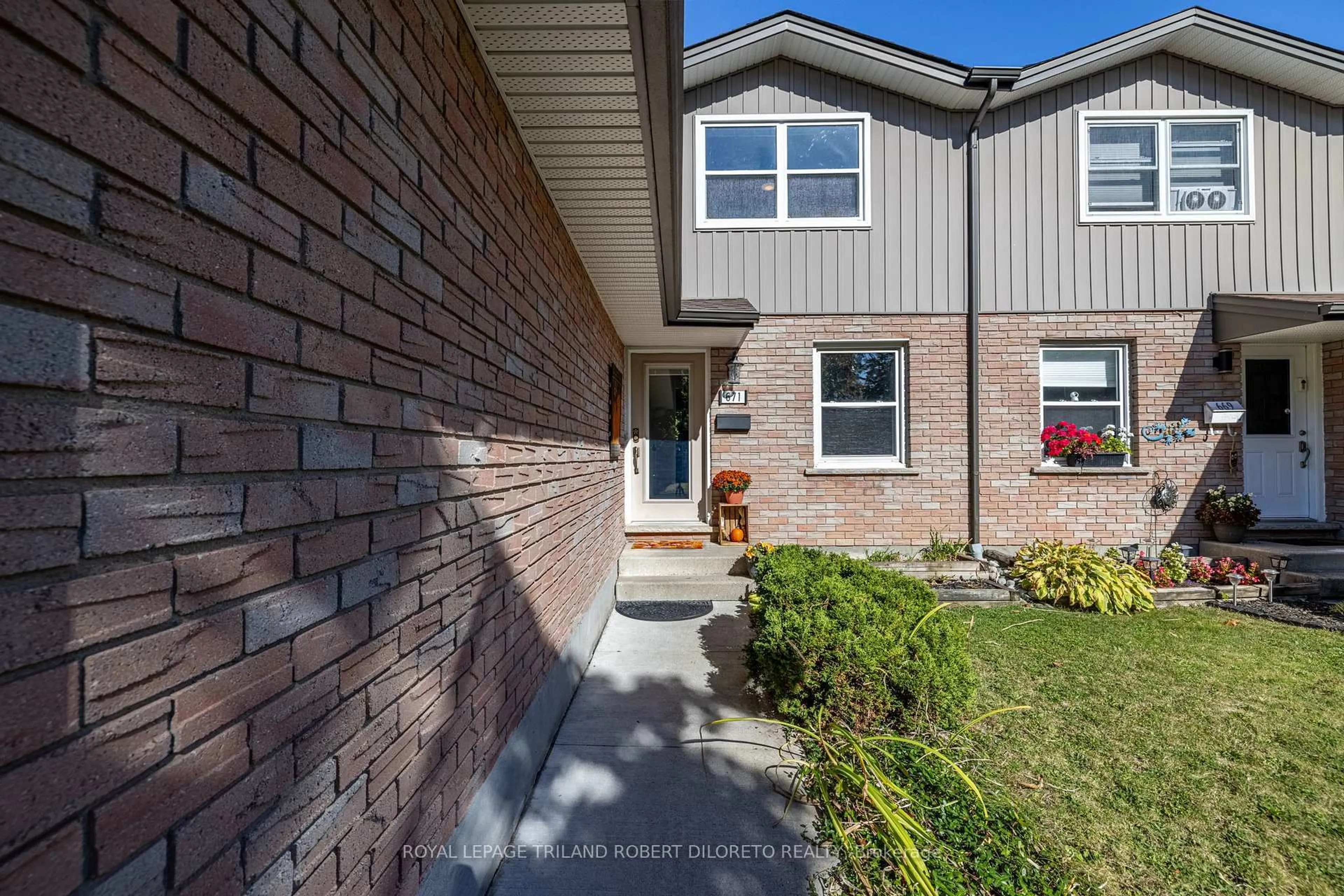 Home with brick exterior material, street for 671 Ladybrook Cres, London South Ontario N6J 2C4