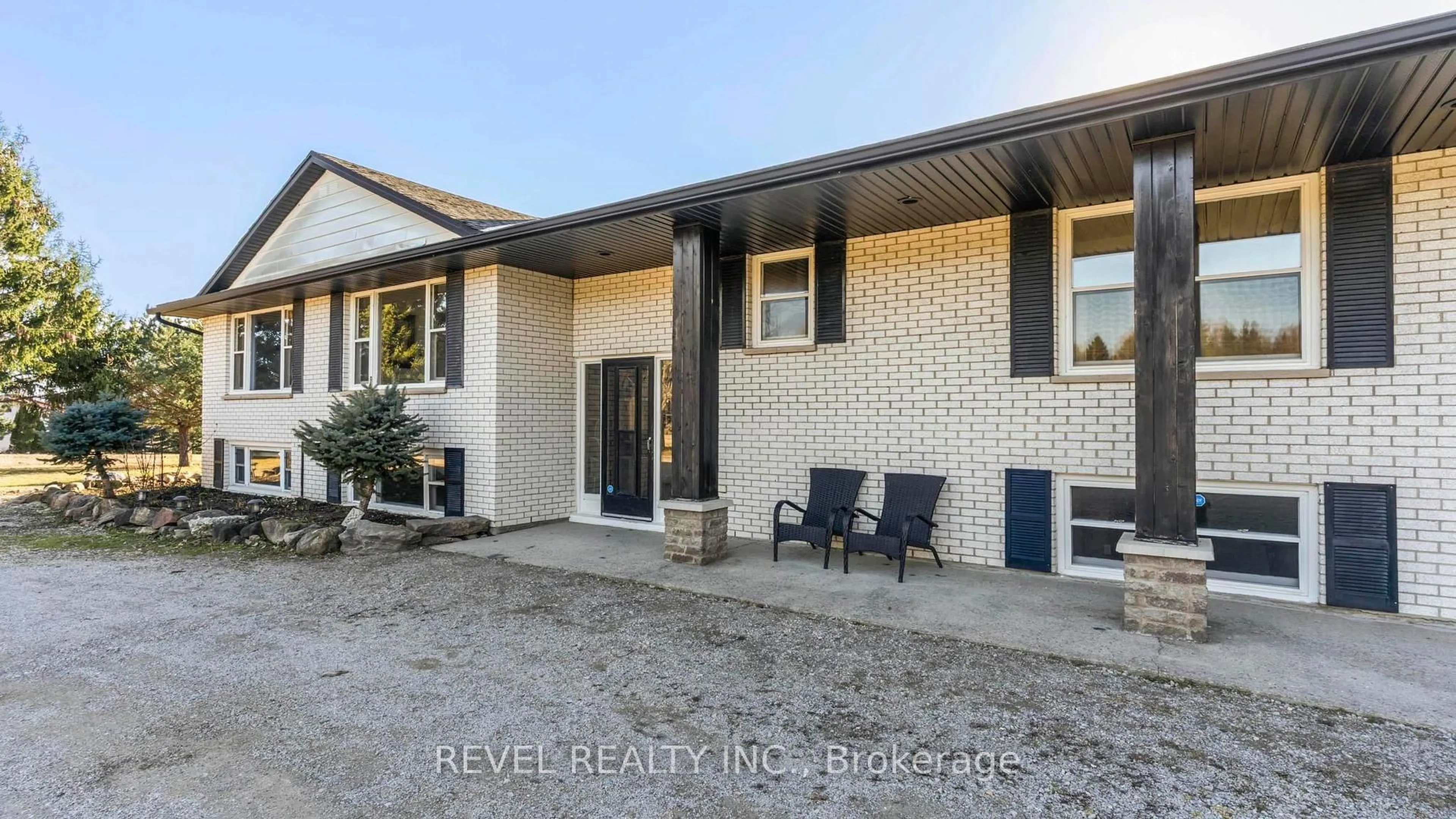 Home with brick exterior material, unknown for 20875 Cherryhill Rd, Thames Centre Ontario N0M 2M0