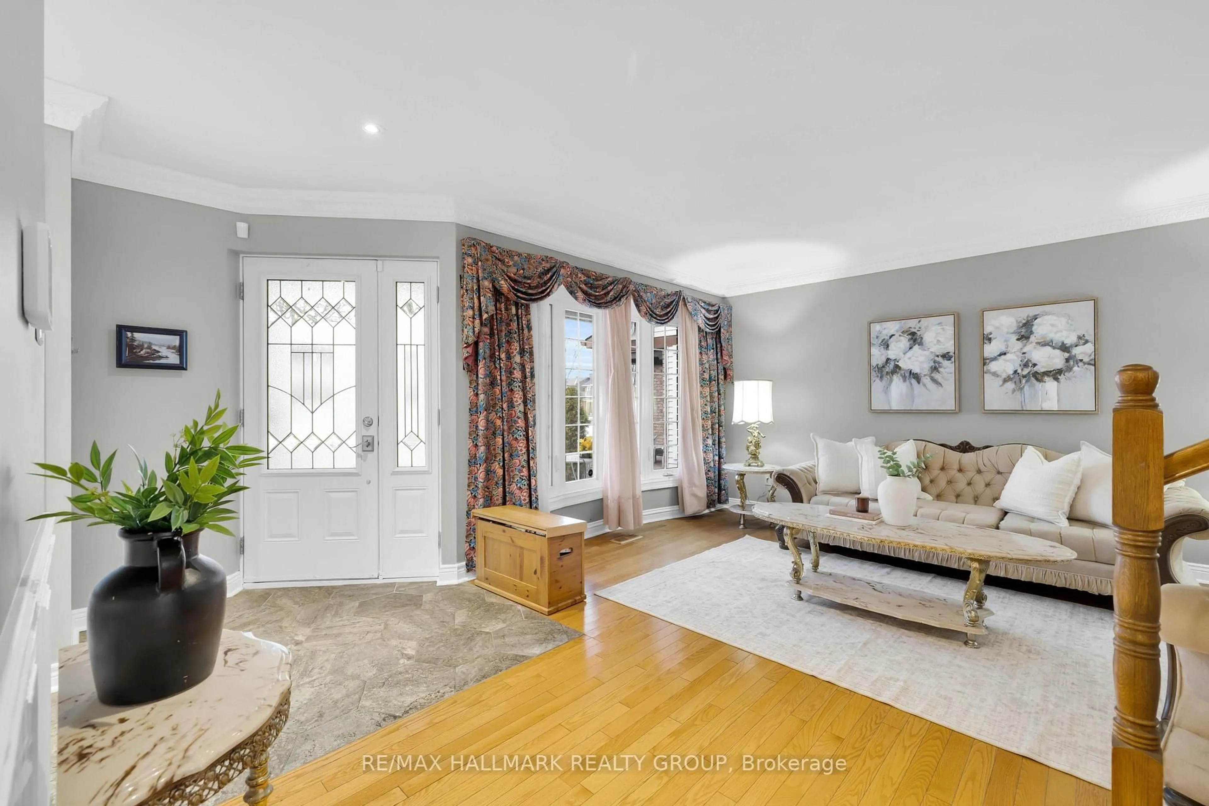 Unknown for 5 Ellisson Way, Ottawa Ontario K1G 4N9