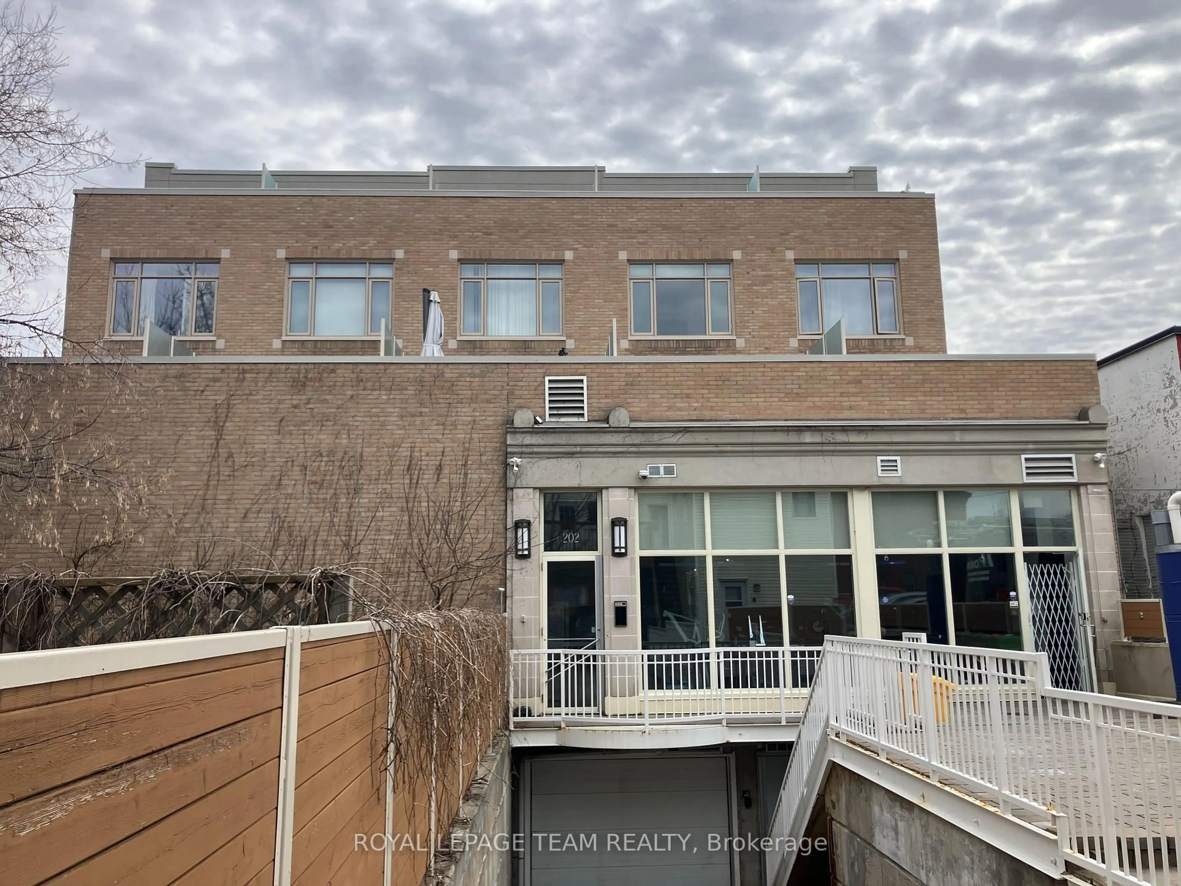 Unknown for 202 St Patrick St #26, Ottawa Ontario K1N 5K3