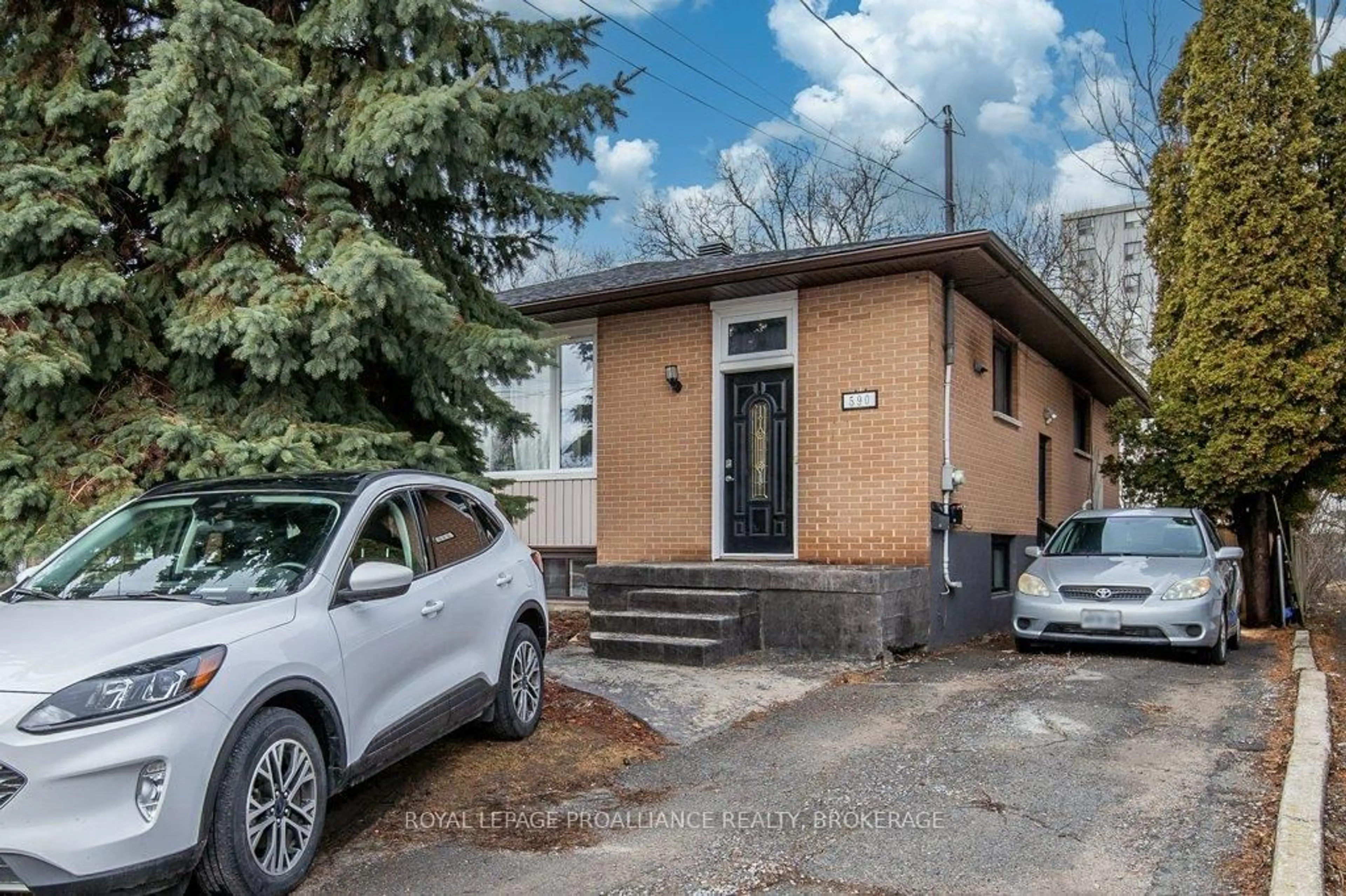 Unknown for 590 Macdonnell St, Kingston Ontario K7K 4X1