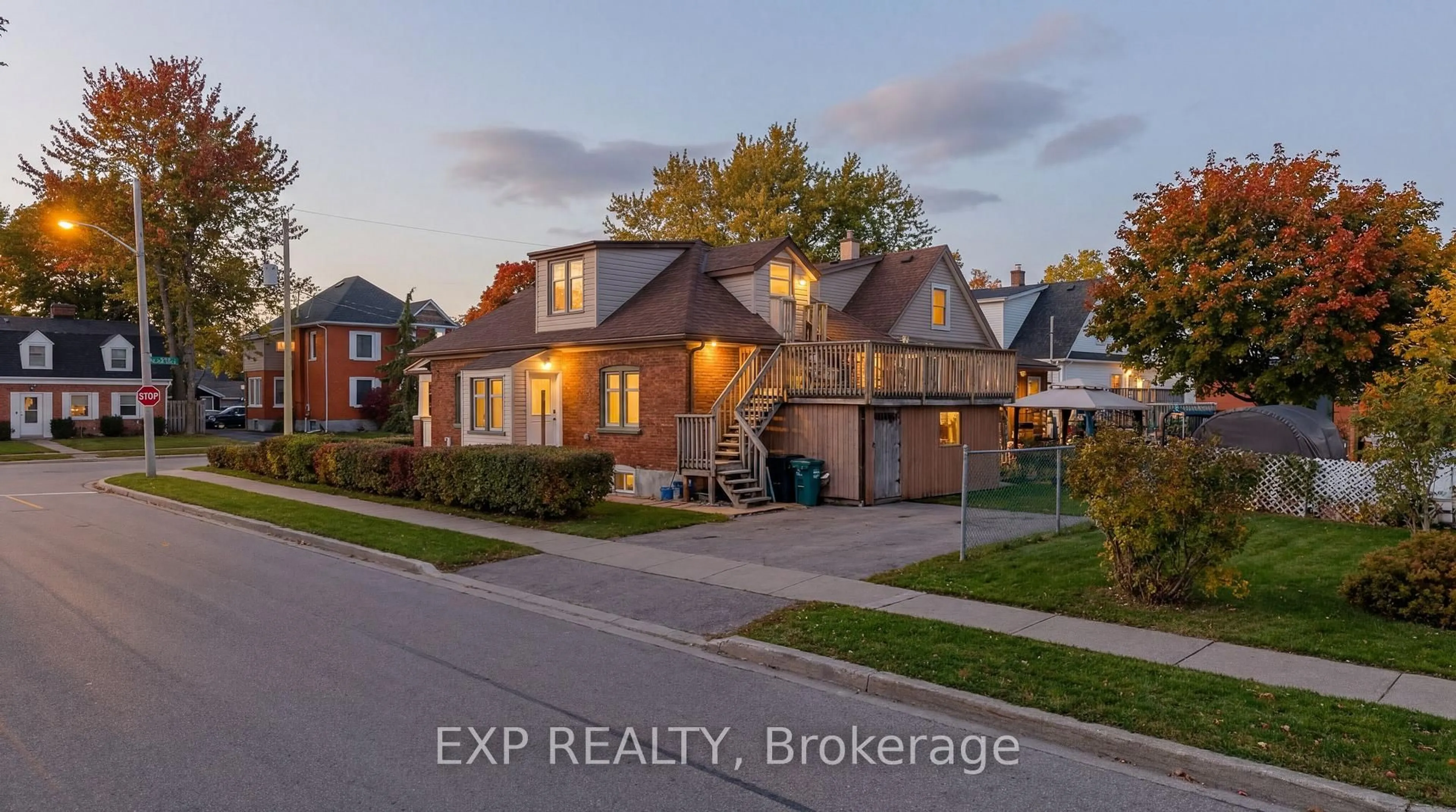 Unknown for 999 Vine St, Cambridge Ontario N3H 2Z7