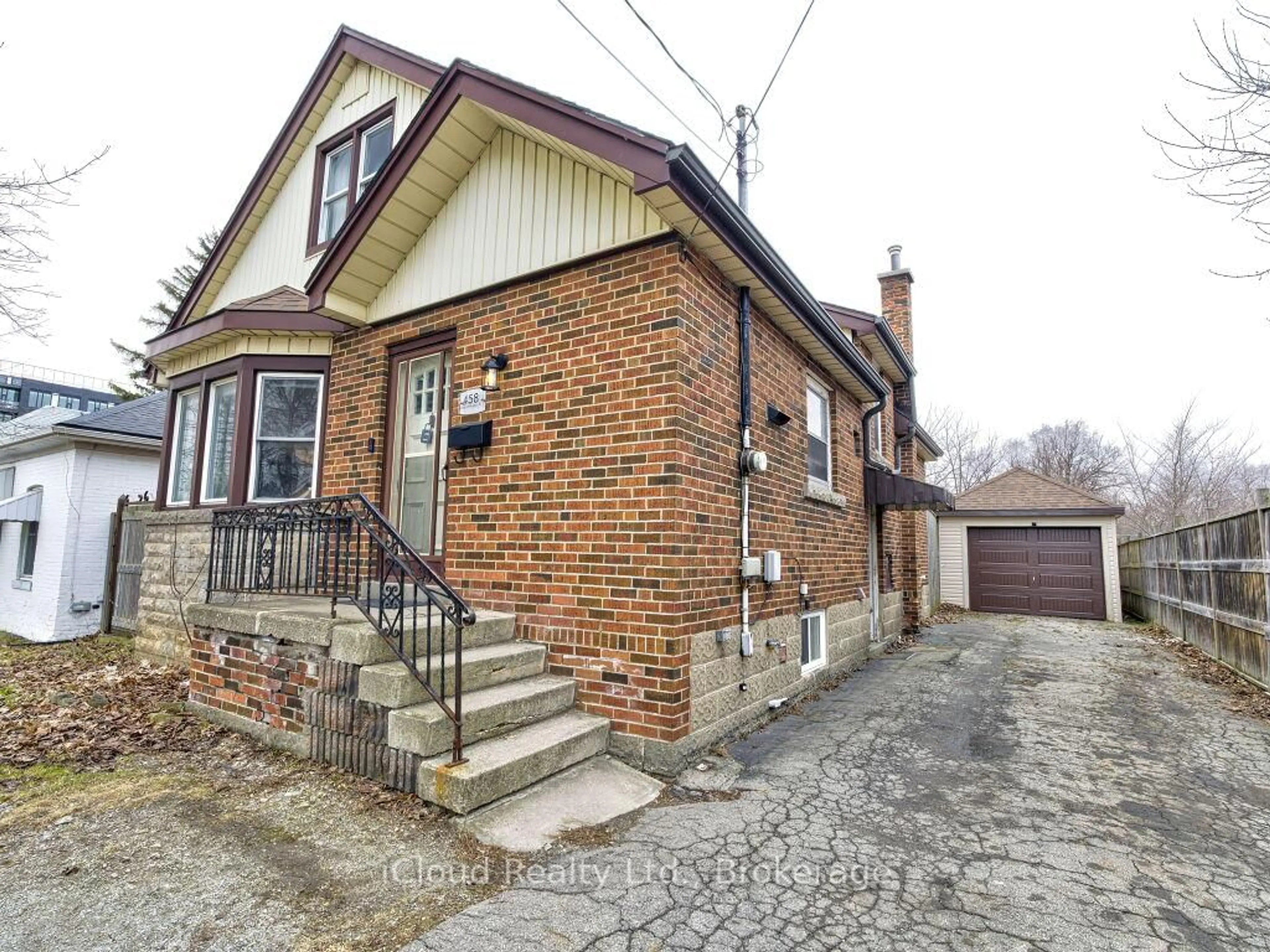 Home with brick exterior material, street for 458 Upper Wellington St, Hamilton Ontario L9A 3P4
