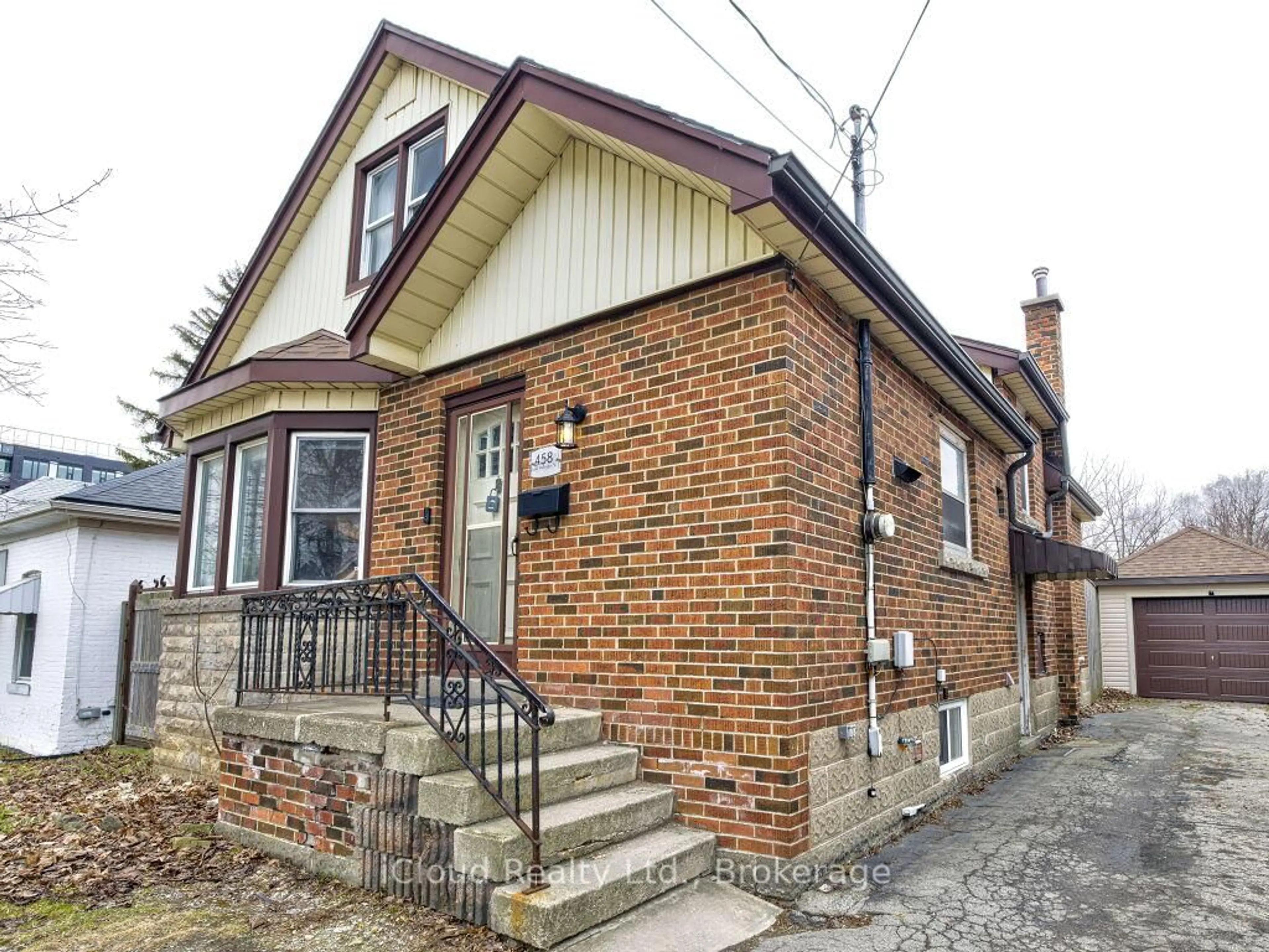 Home with brick exterior material, street for 458 Upper Wellington St, Hamilton Ontario L9A 3P4
