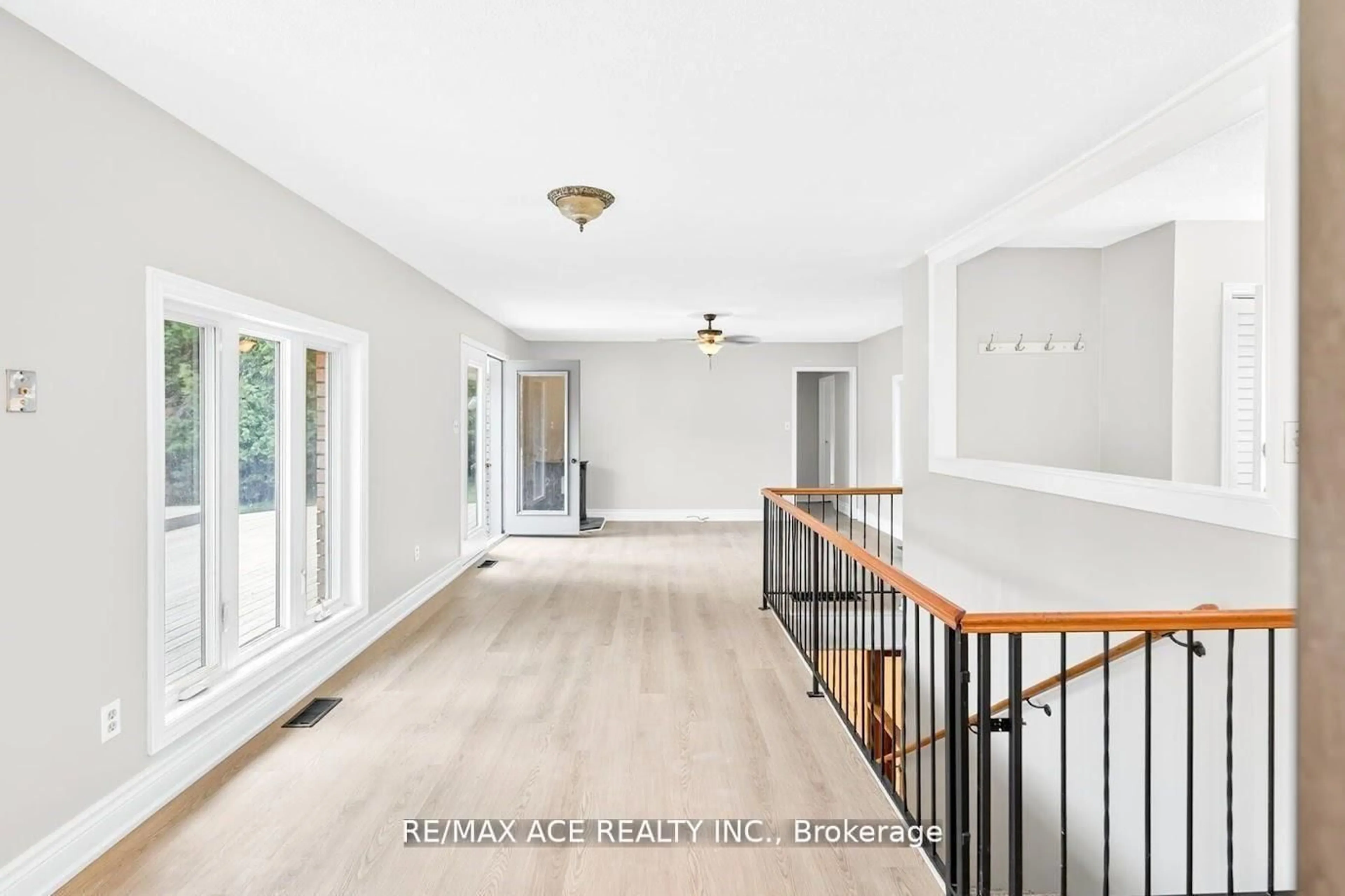 Indoor entryway for 2425 North School Rd, Havelock-Belmont-Methuen Ontario K0L 1Z0