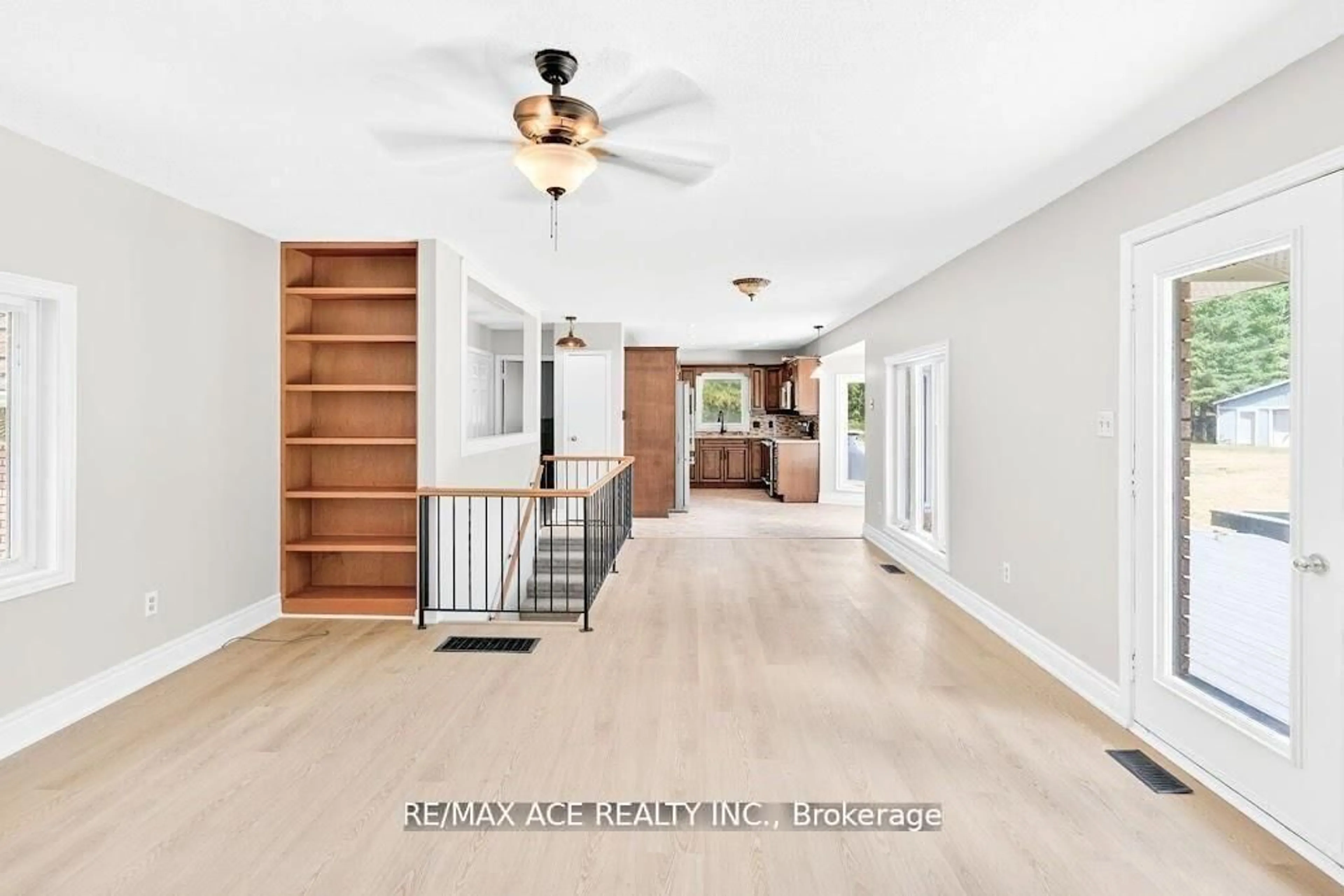 Indoor entryway for 2425 North School Rd, Havelock-Belmont-Methuen Ontario K0L 1Z0