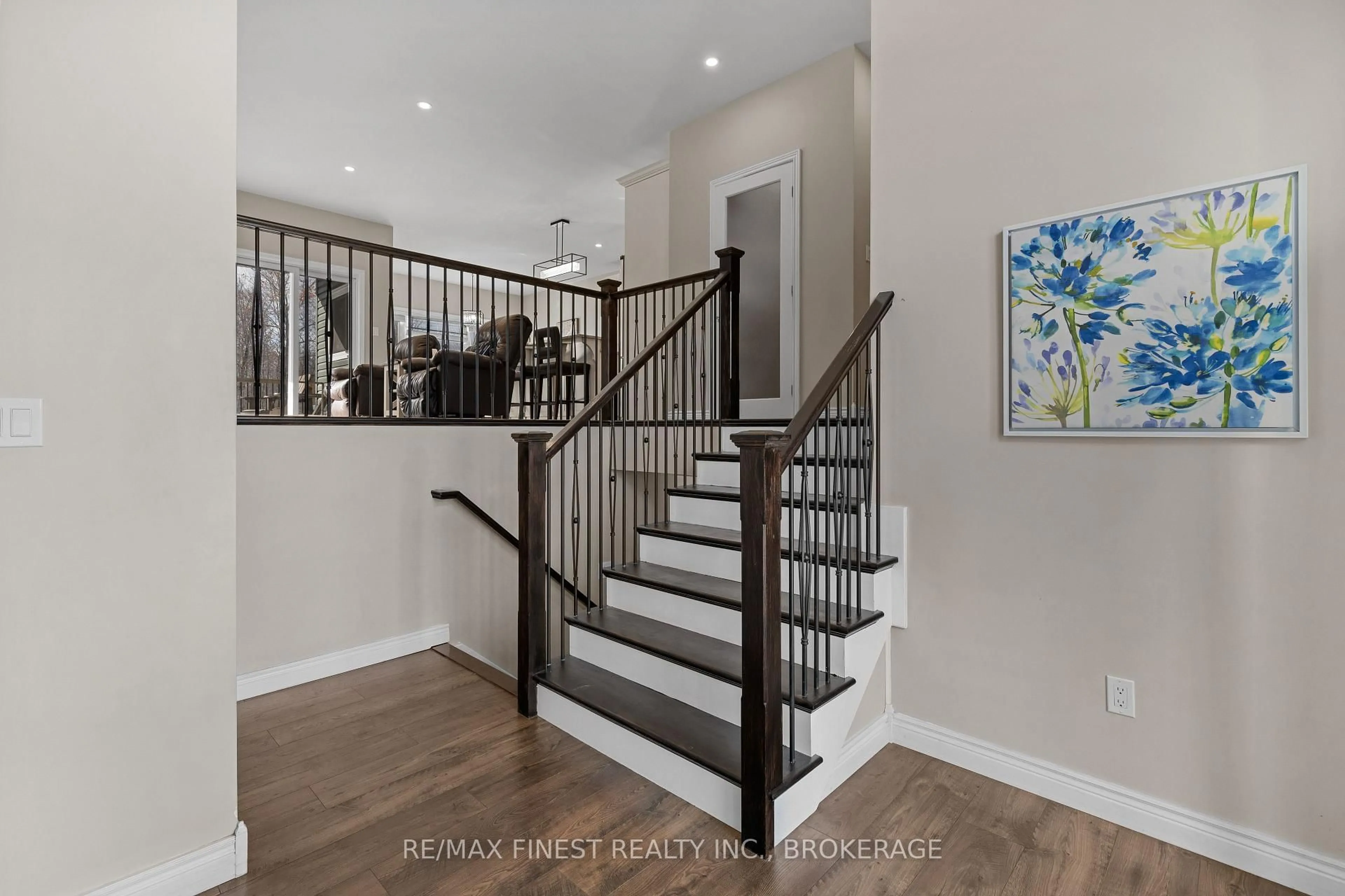 Indoor entryway for 1557 Long Lake Rd, Parham Ontario K0H 2K0