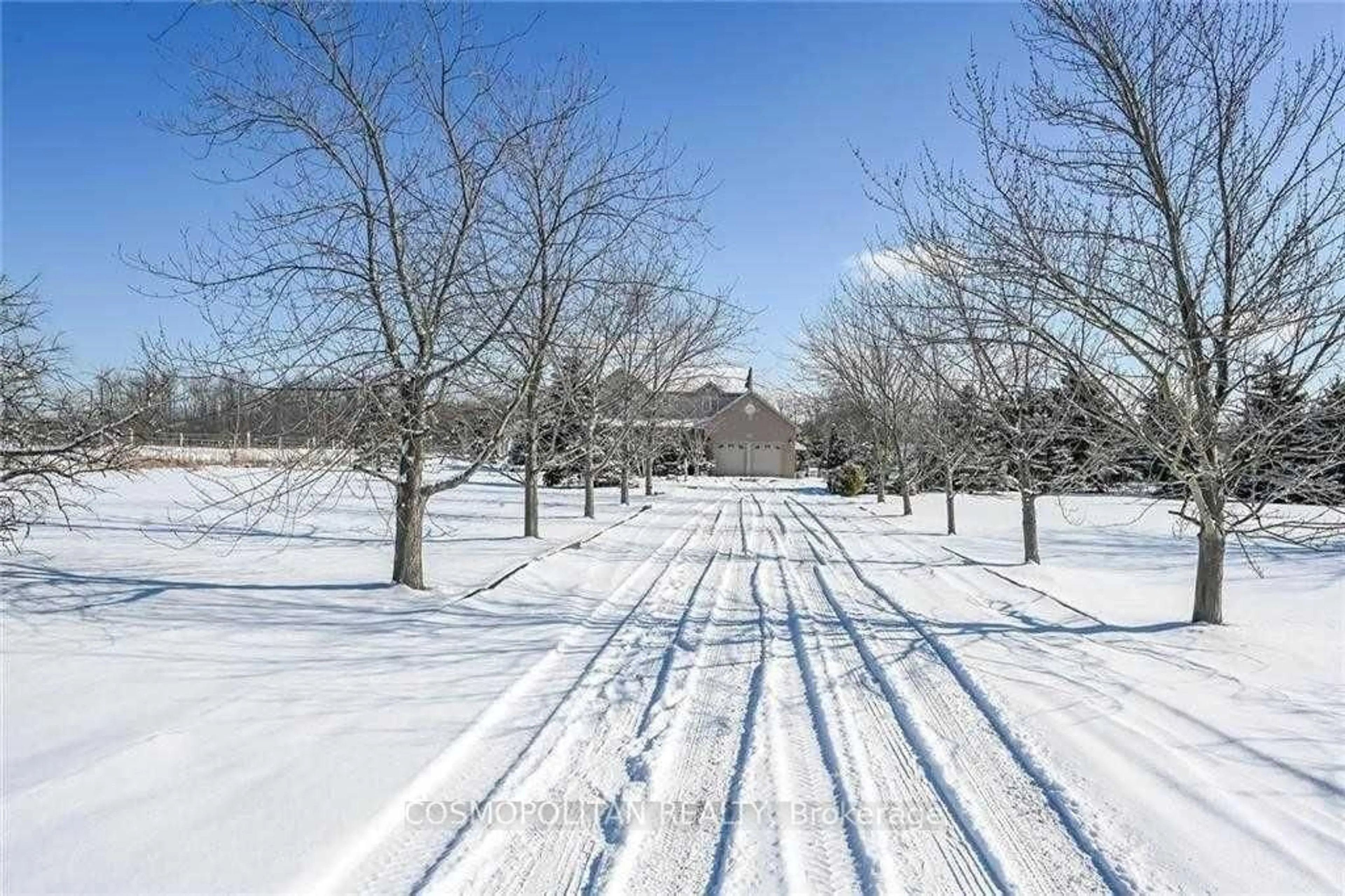 Patio, unknown for 195 Woolverton Rd, Grimsby Ontario L3M 4E7