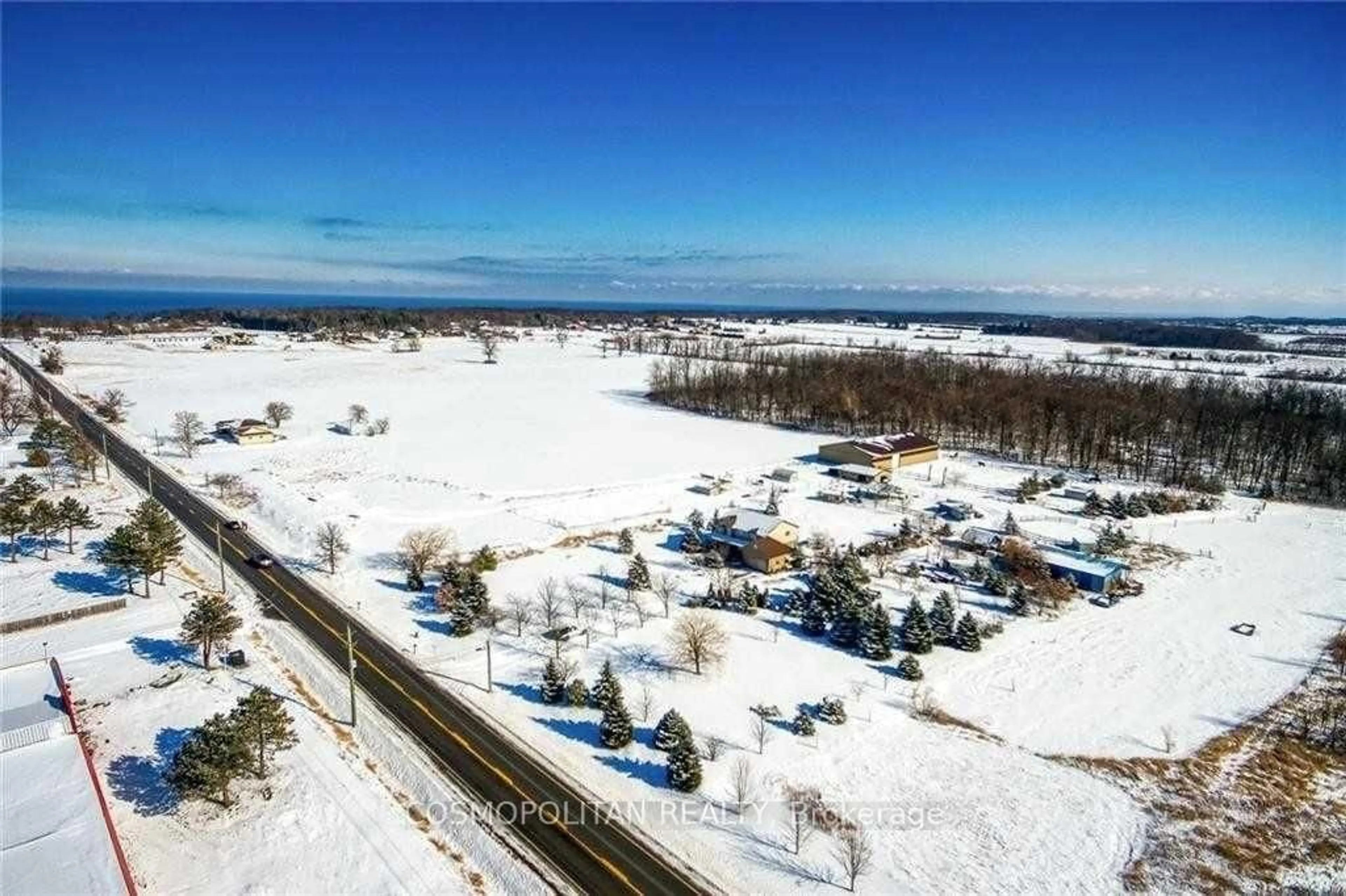 A pic from outside/outdoor area/front of a property/back of a property/a pic from drone, unknown for 195 Woolverton Rd, Grimsby Ontario L3M 4E7