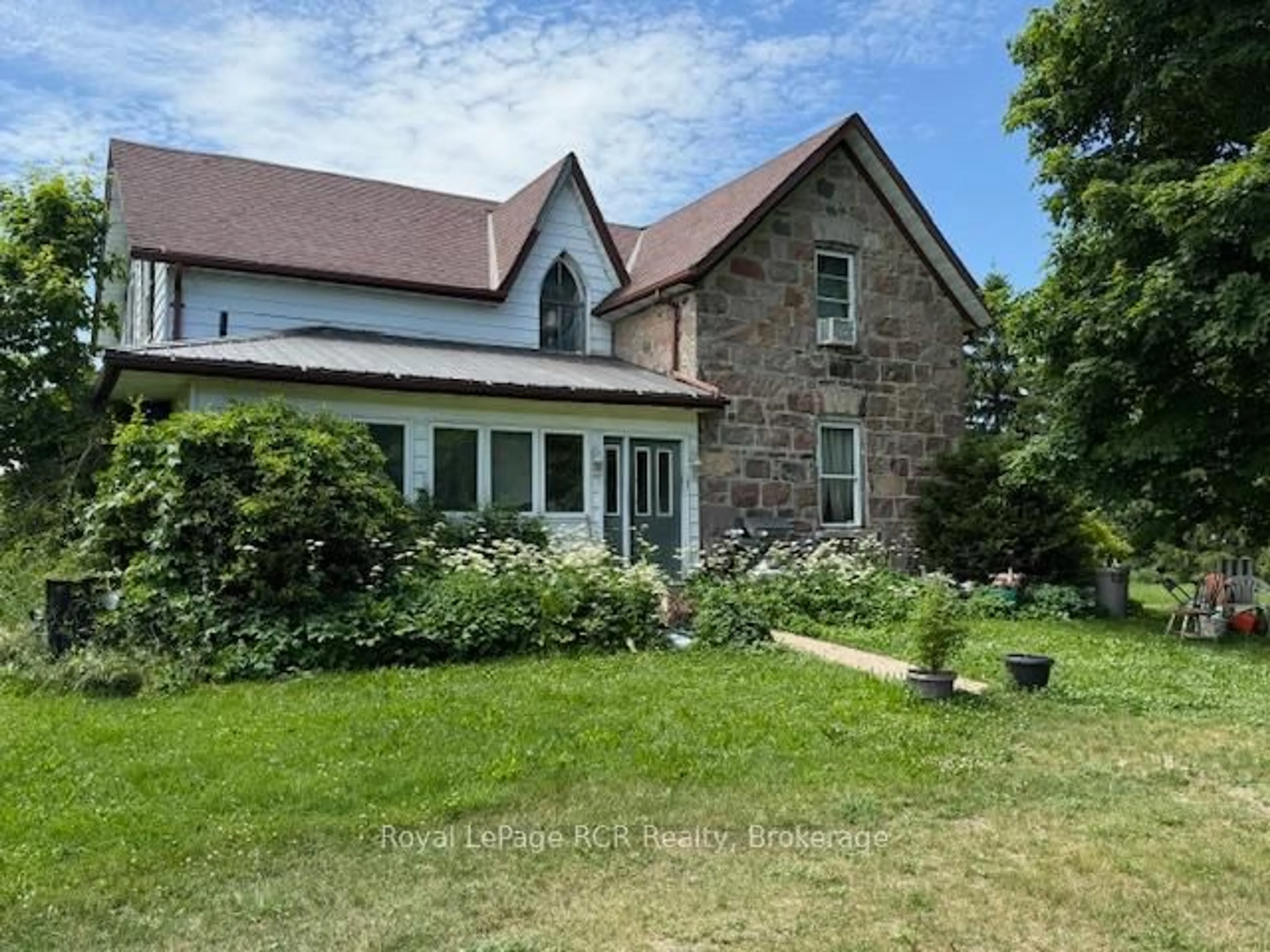 A pic from outside/outdoor area/front of a property/back of a property/a pic from drone, building for 9088 Con 2 R2 Concession 2 Concession, Wellington North Ontario N0G 2E0