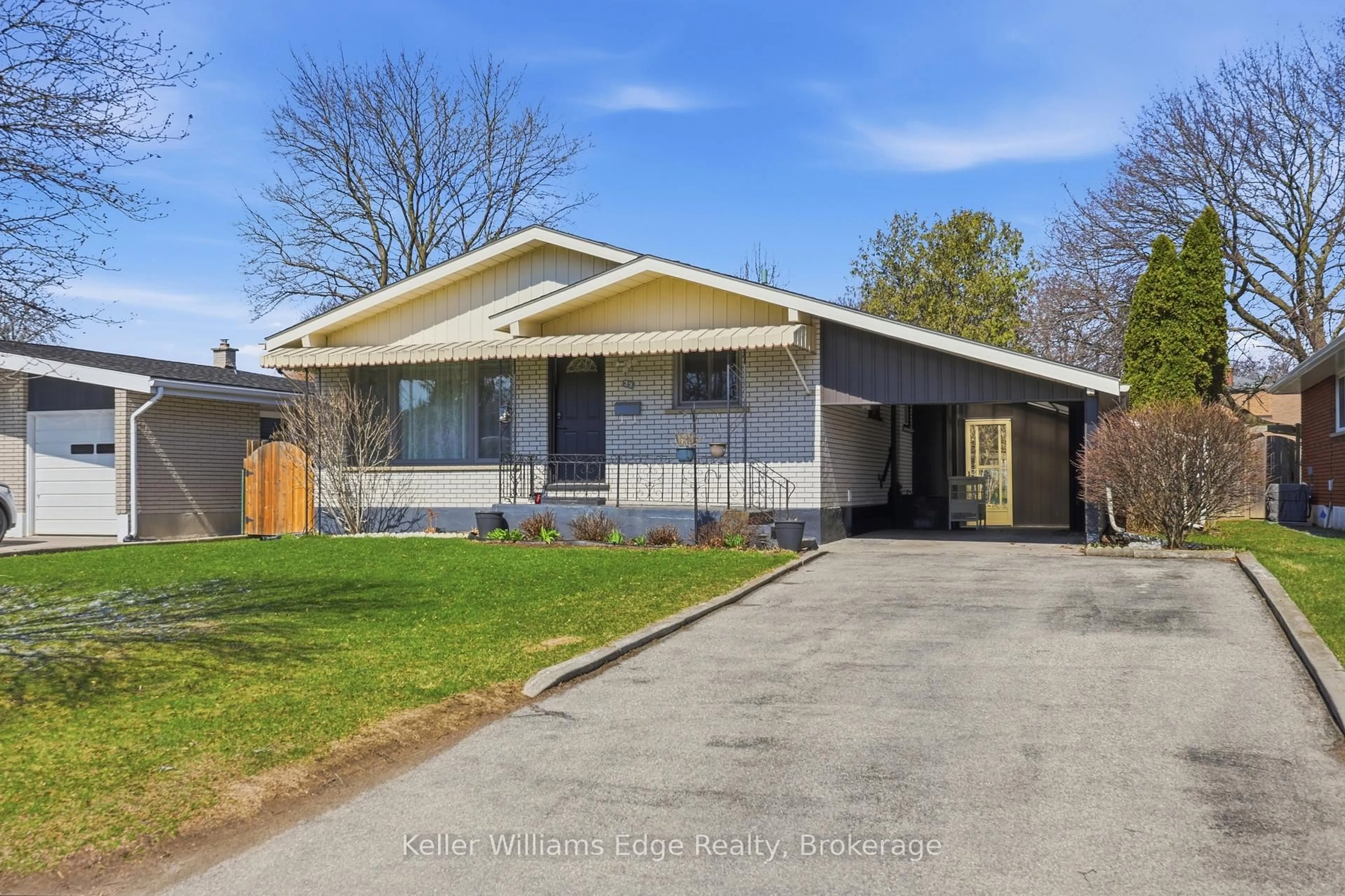 Unknown for 33 Buckingham St, Brantford Ontario N3R 3A9