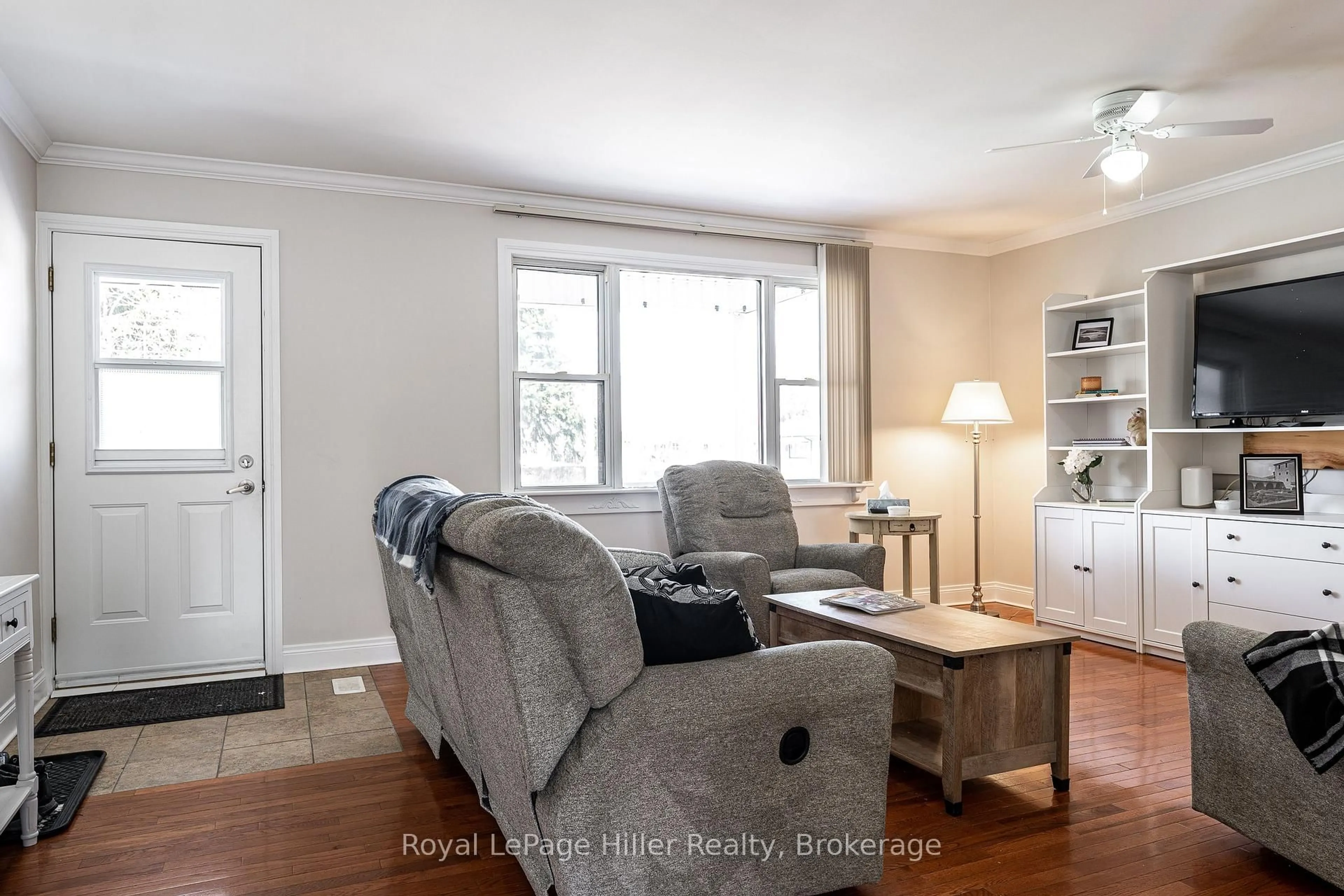 Living room with furniture, unknown for 113 Whitelock St, Stratford Ontario N5A 1T2