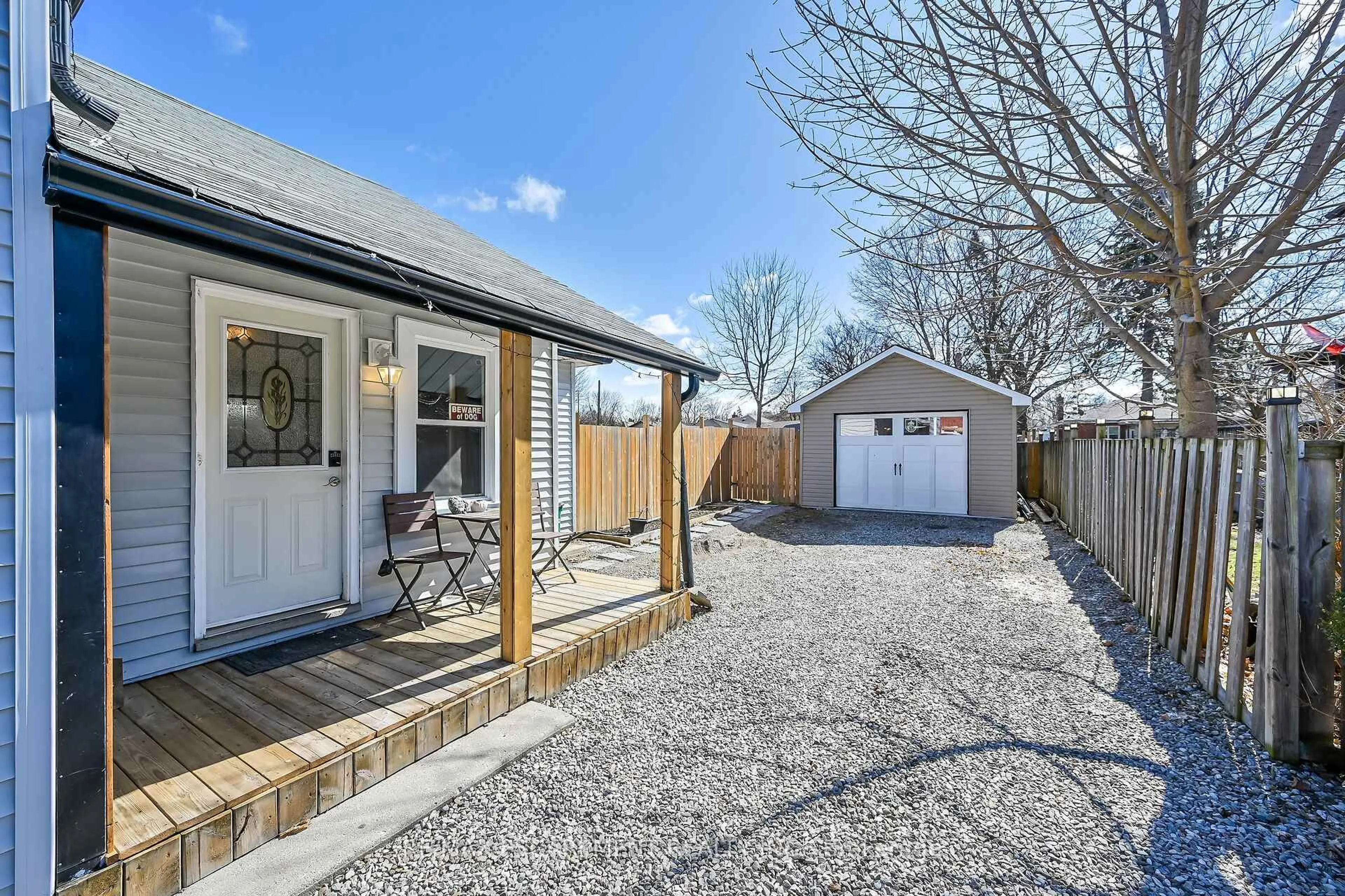 Unknown for 46 Walnut St, Brantford Ontario N3T 1H2