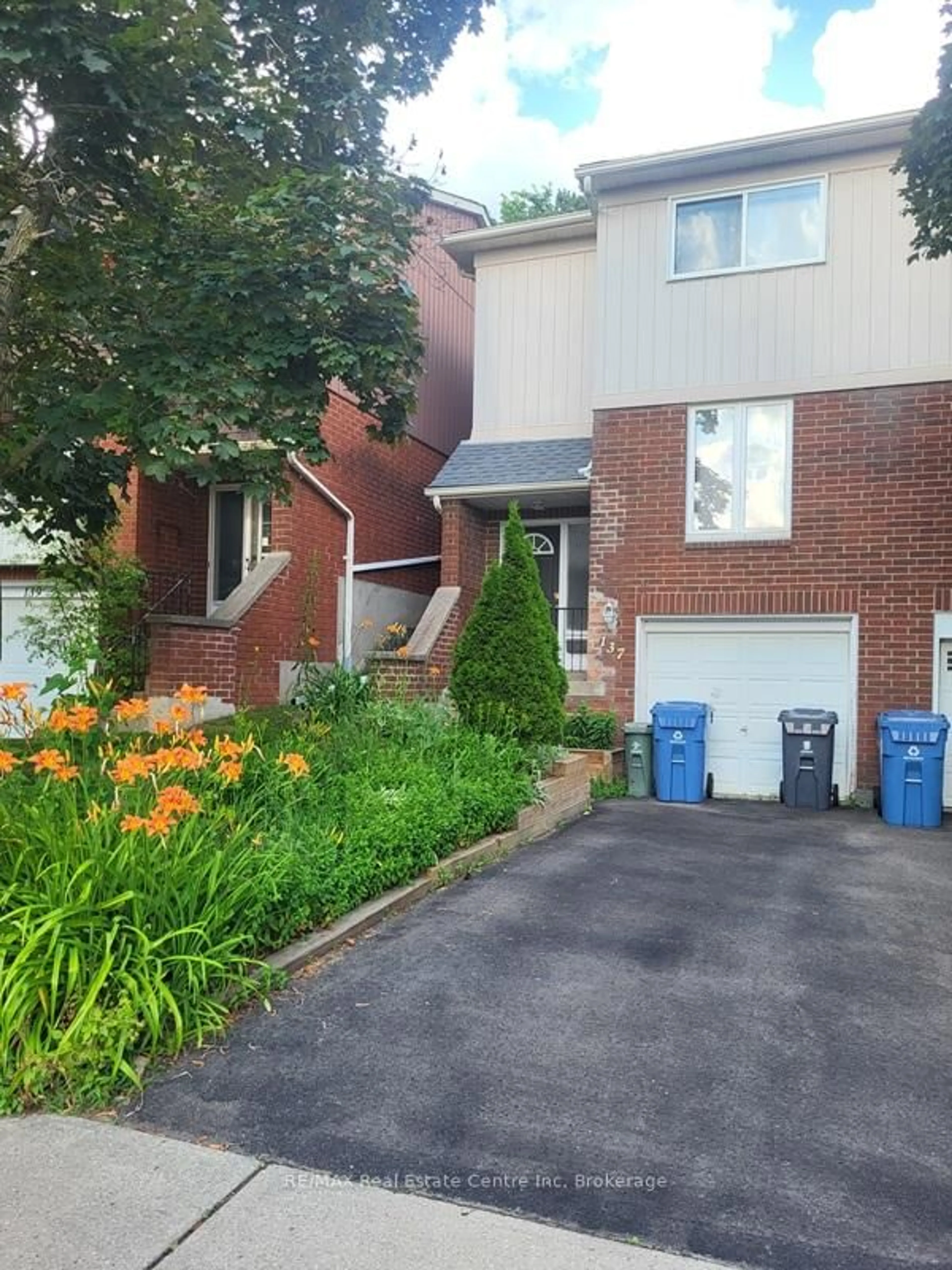Home with brick exterior material, street for 137 Dovercliffe Rd, Guelph Ontario N1G 3A5
