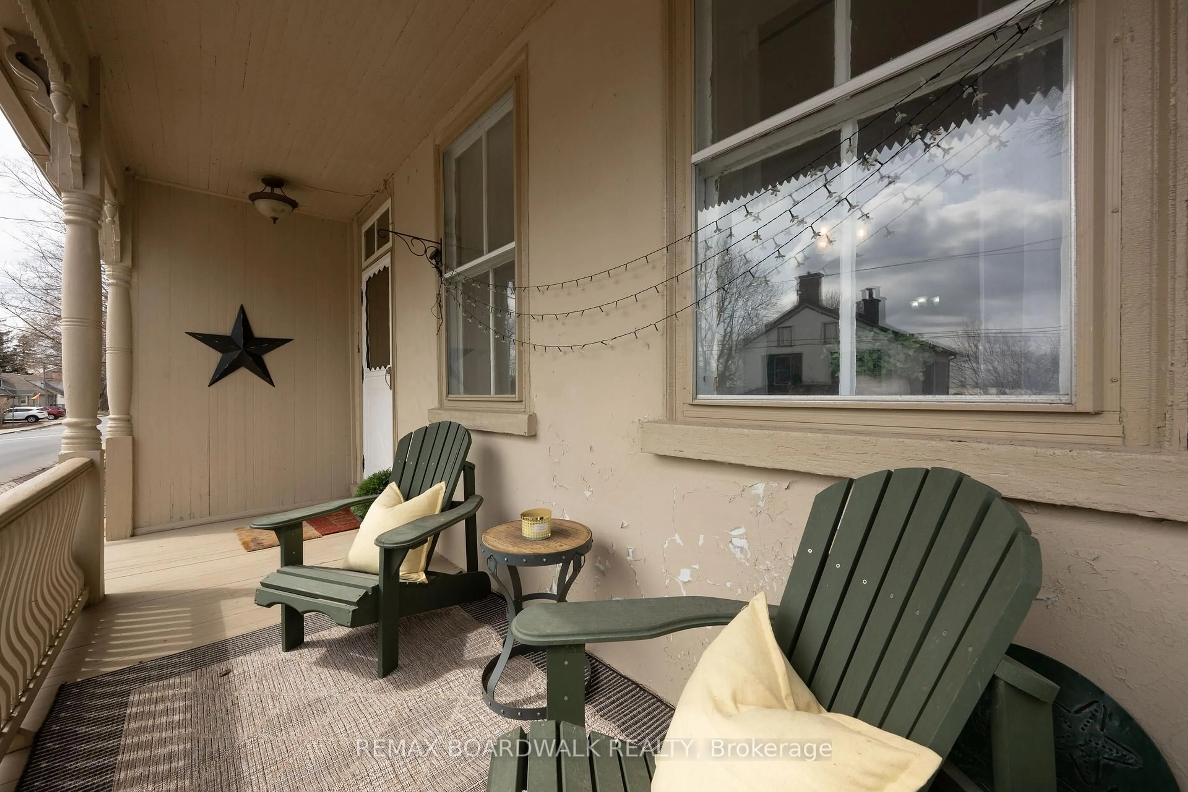 Patio, street for 270 Dibble St, Prescott Ontario K0E 1T0