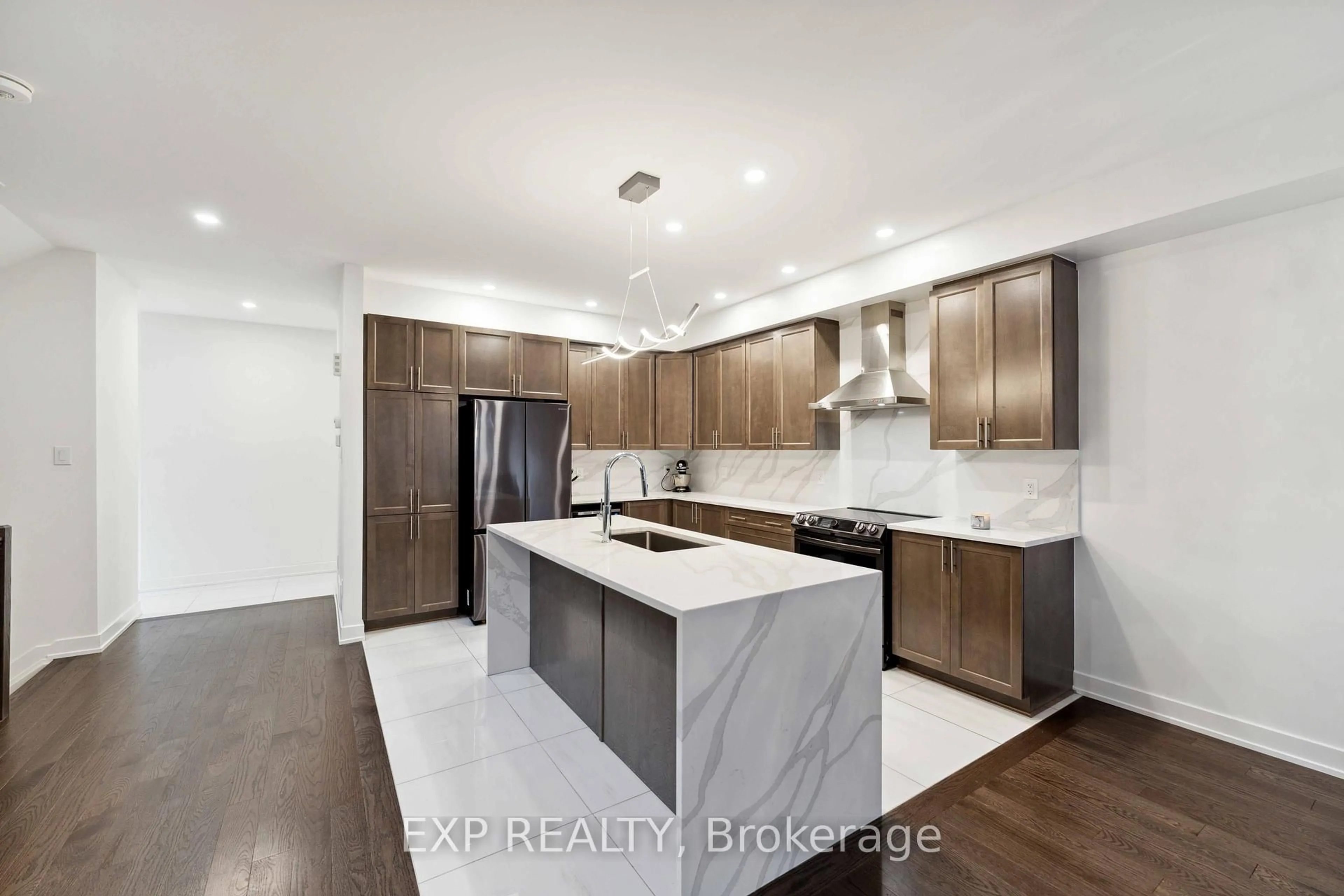 Open concept kitchen, unknown for 748 OVATION Grve, Ottawa Ontario K1T 0X6