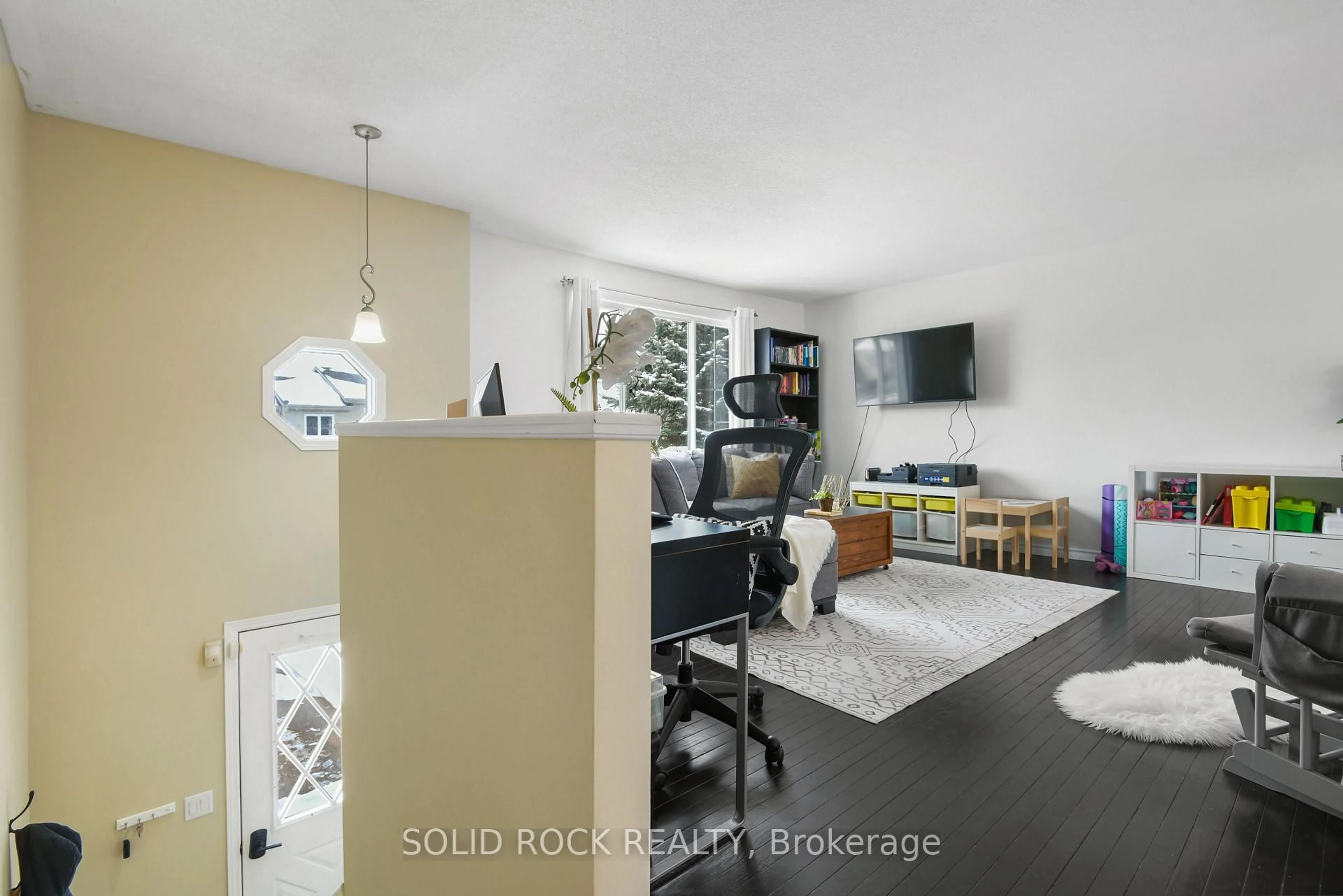 A pic of a room for 34 Northbrook Rd, Petawawa Ontario K8H 3N5