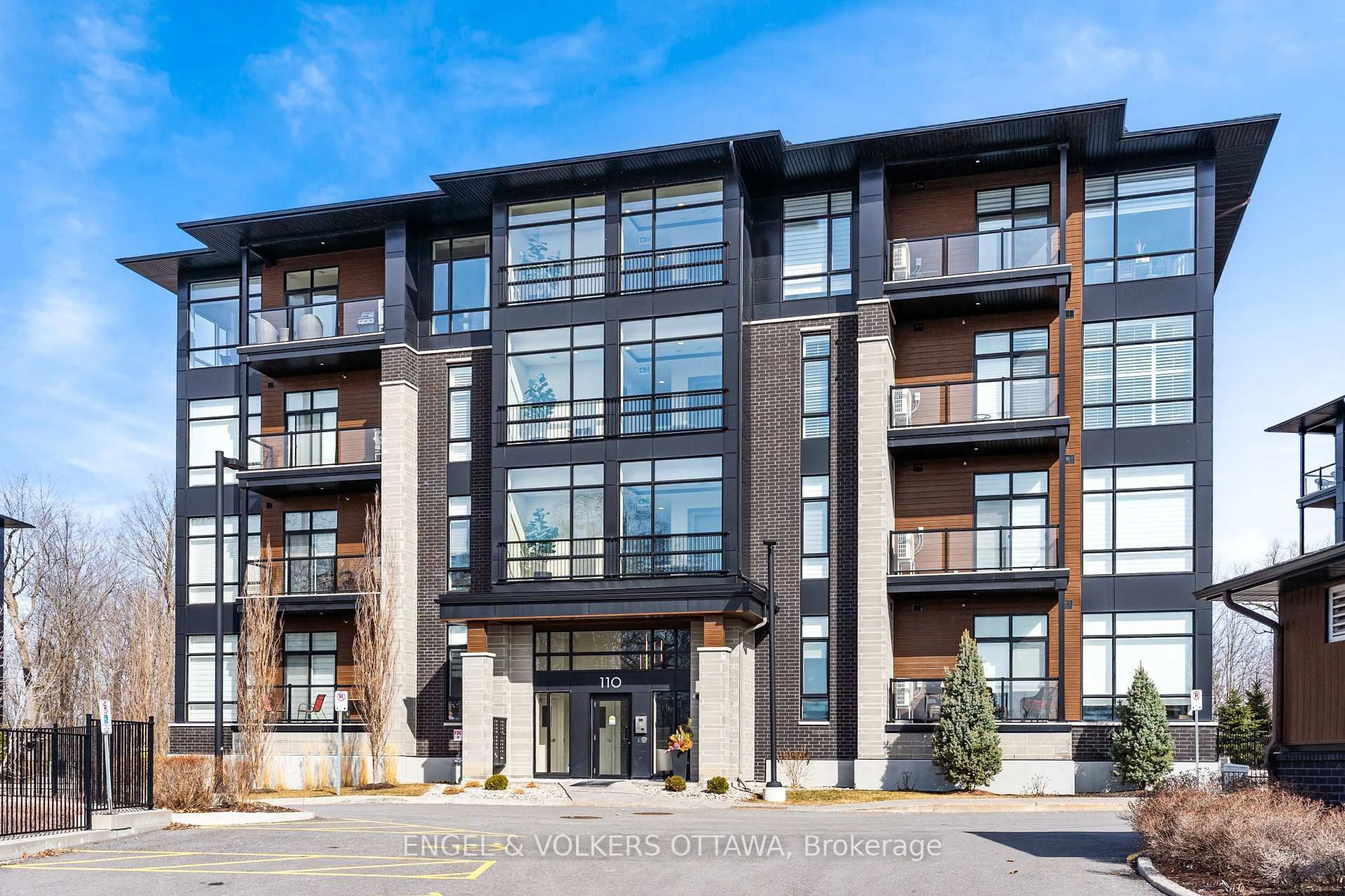 Unknown for 110 Cortile Private #402, Ottawa Ontario K1V 2S8