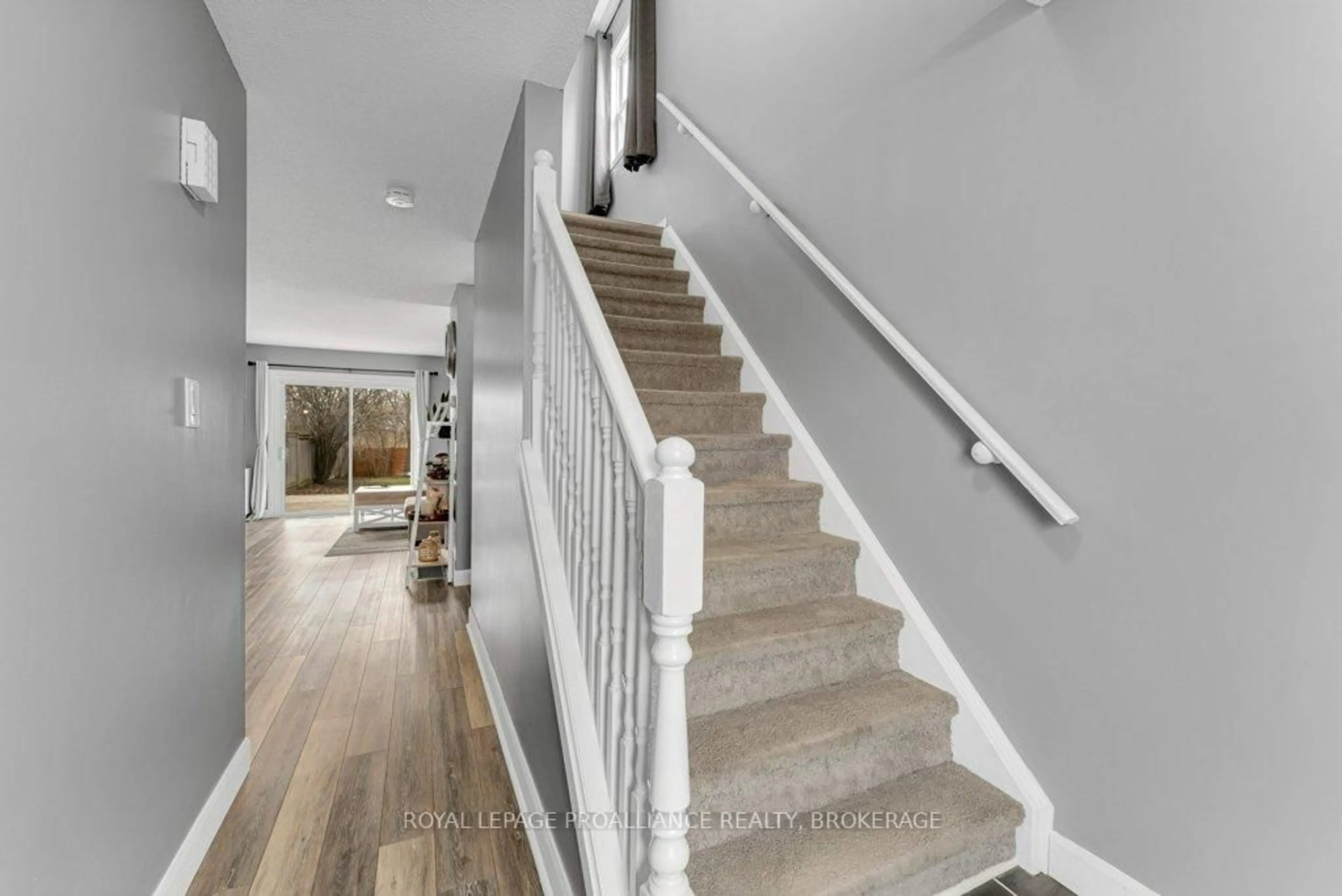 Stairs for 1079 Basswood Pl, Kingston Ontario K7P 1K4