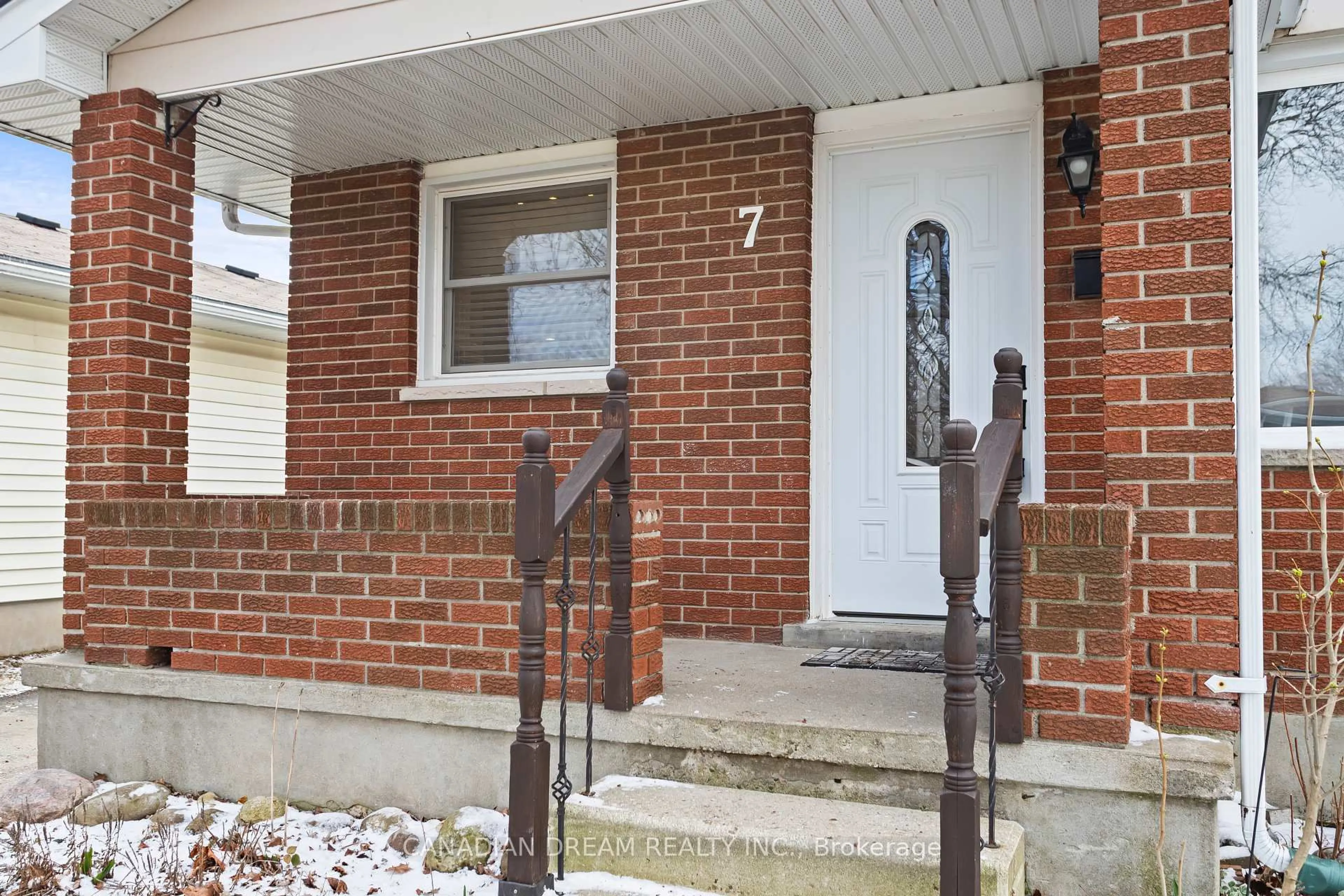Home with brick exterior material, street for 7 Poplar Cres, London South Ontario N6E 2N3