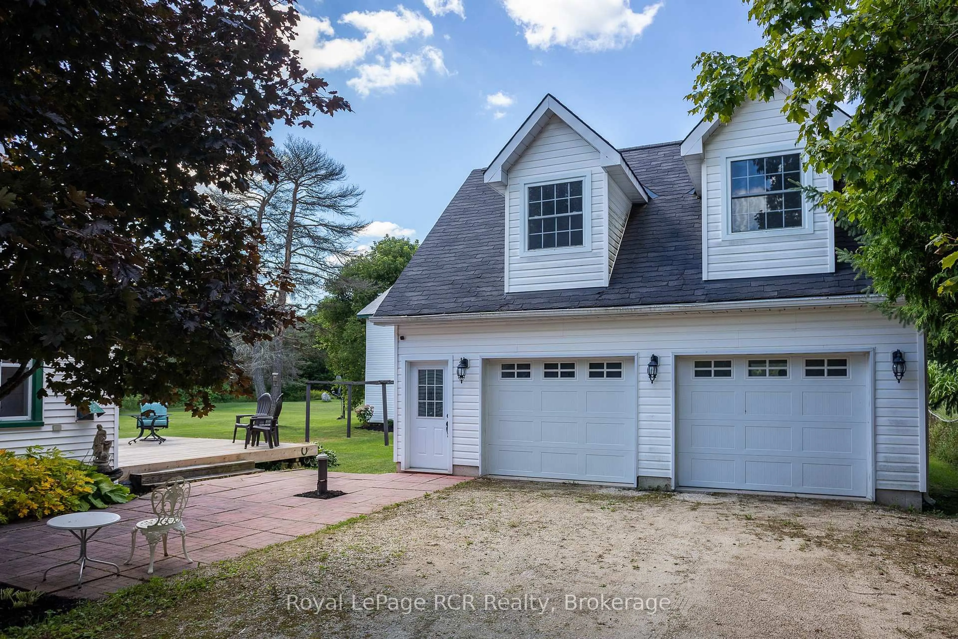 A pic from outside/outdoor area/front of a property/back of a property/a pic from drone, street for 580283 Sideroad 60, Chatsworth Ontario N0H 1C0