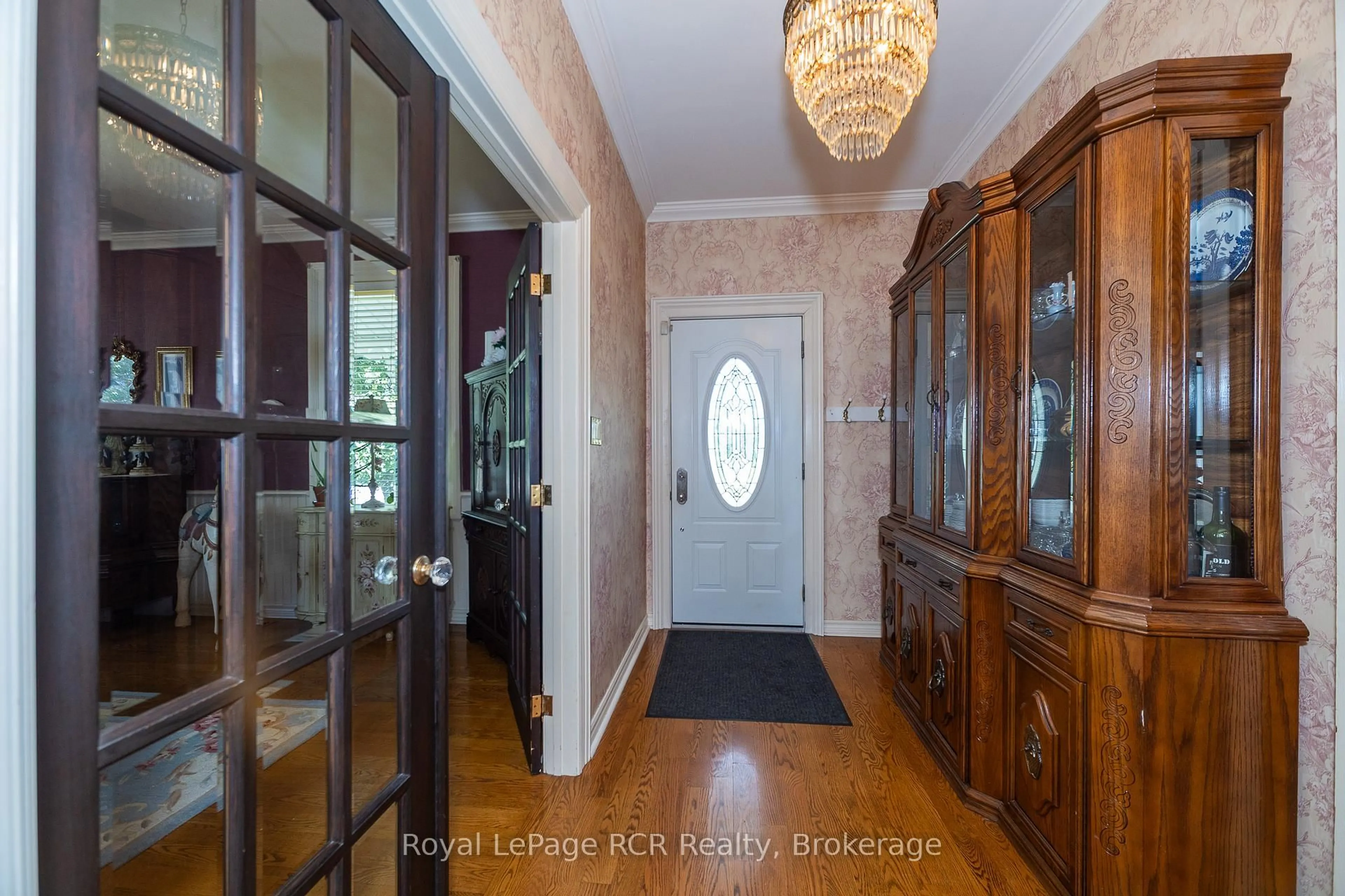 Indoor entryway for 580283 Sideroad 60, Chatsworth Ontario N0H 1C0