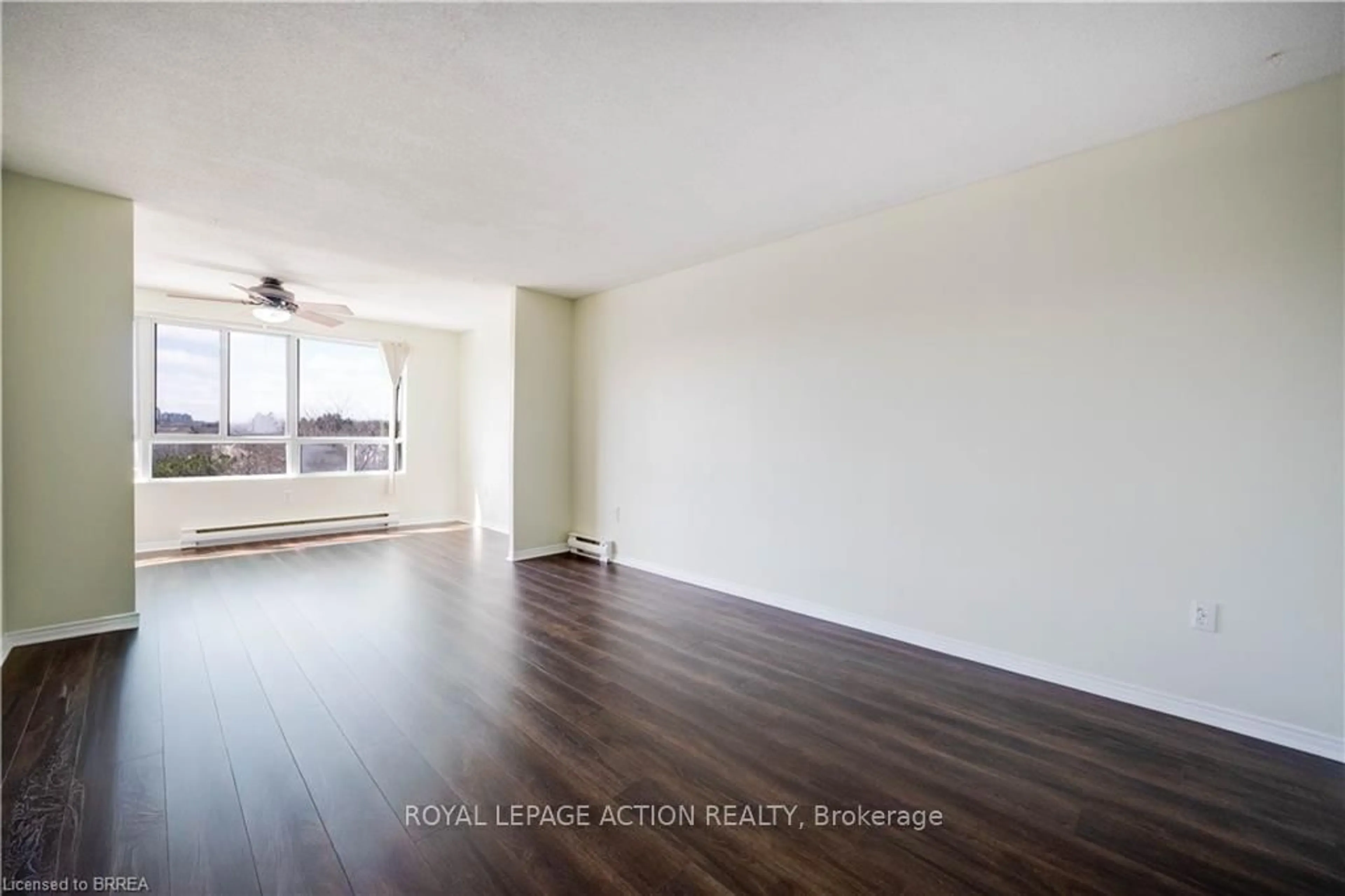 A pic of a room for 65 Highland Cres #501, Kitchener Ontario N2M 5M8