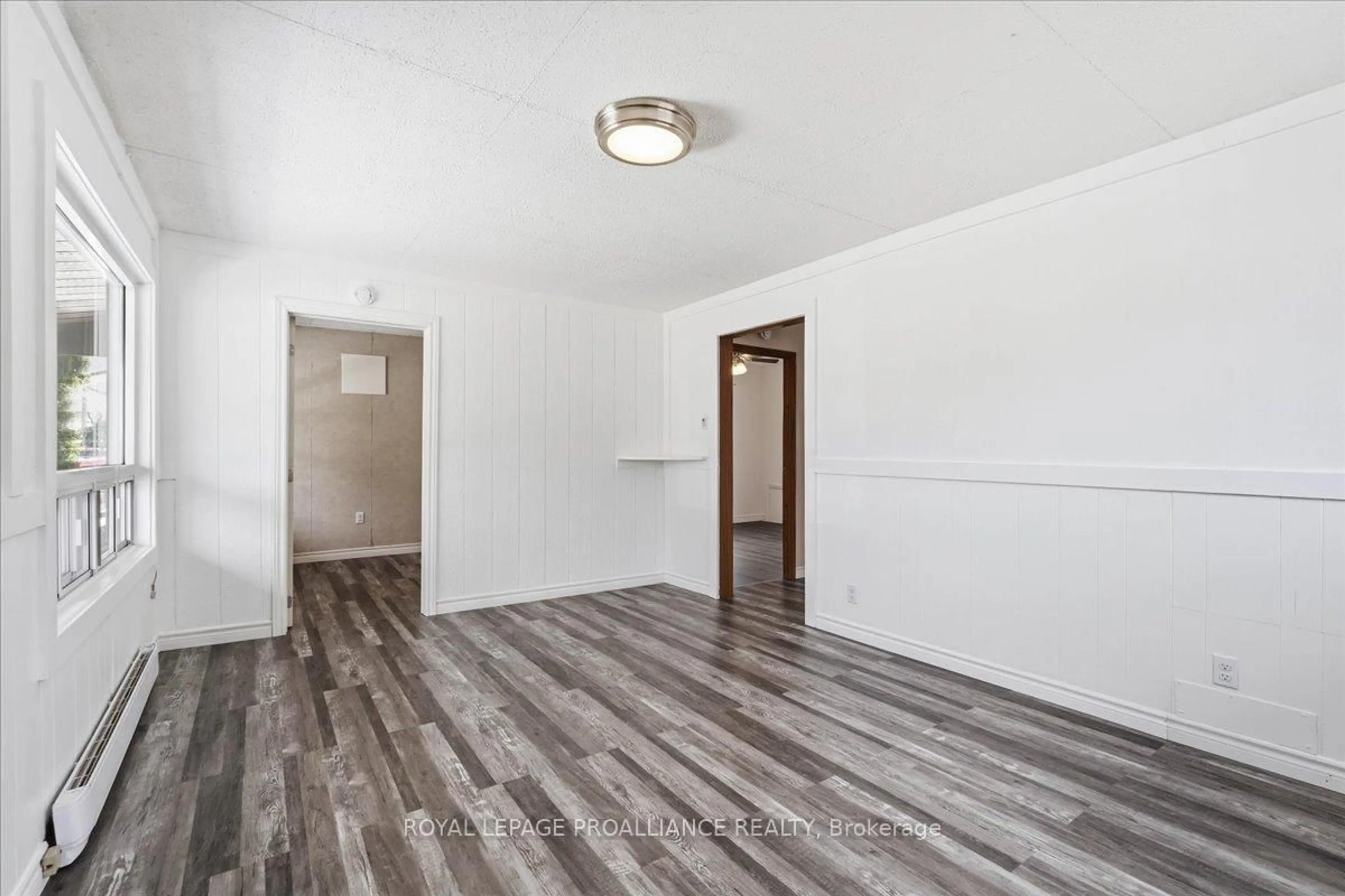 Unknown for 11 Weeks Ave, Quinte West Ontario K8V 1X4